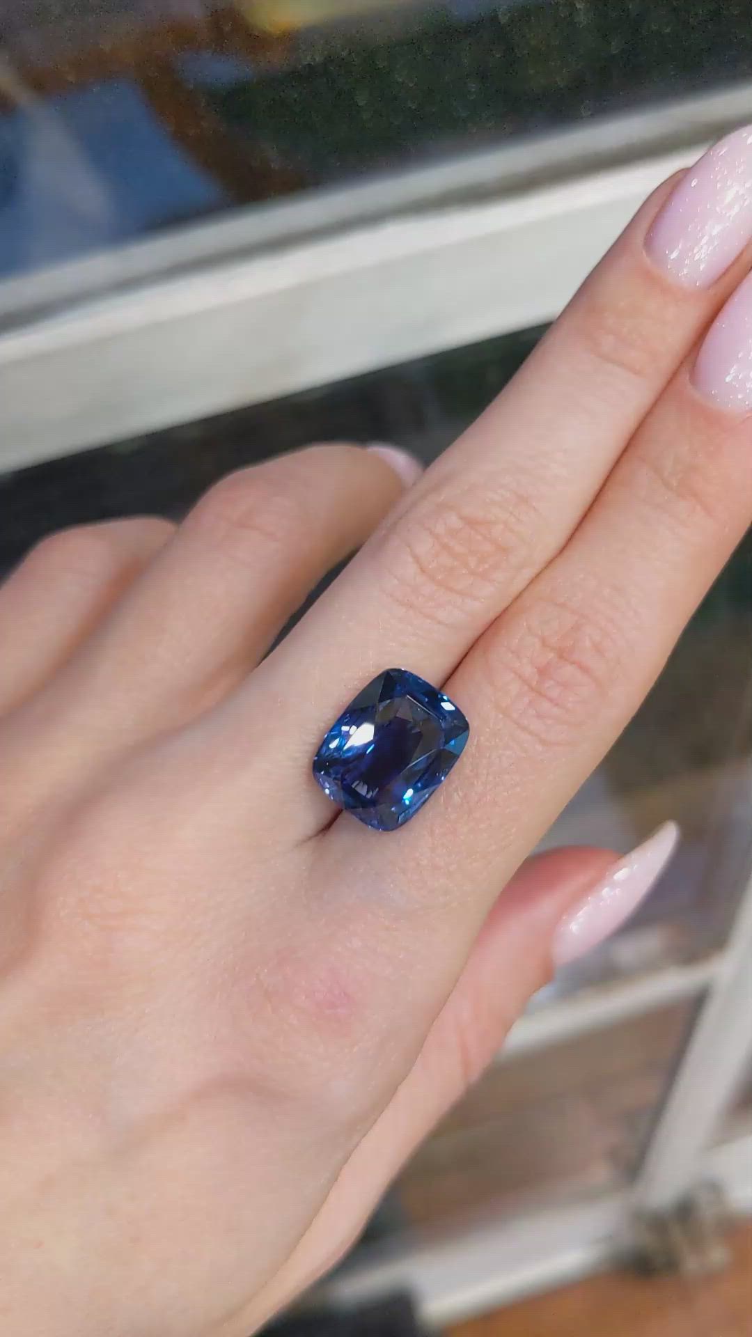 10.48 Ct. Blue Sapphire from Ceylon (Sri Lanka) Size Video