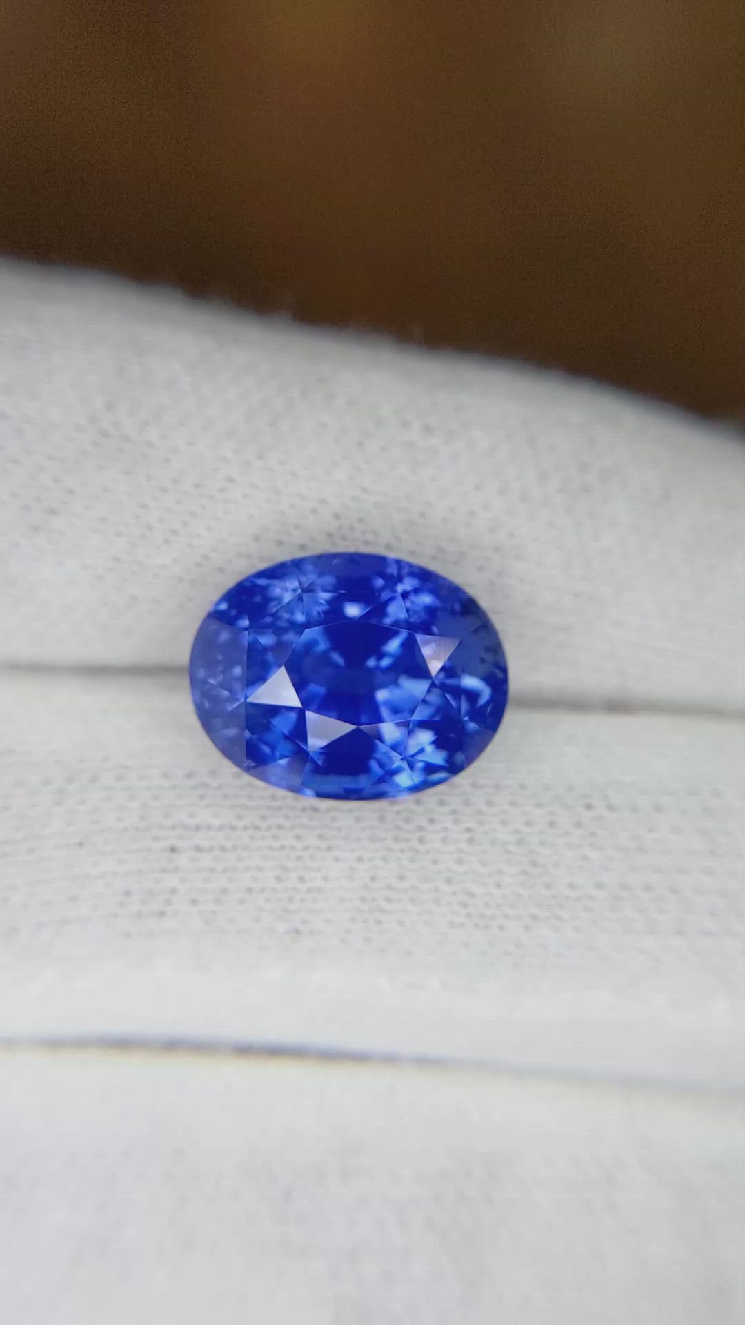 10.36 Ct. Blue Sapphire from Ceylon (Sri Lanka) Size Video