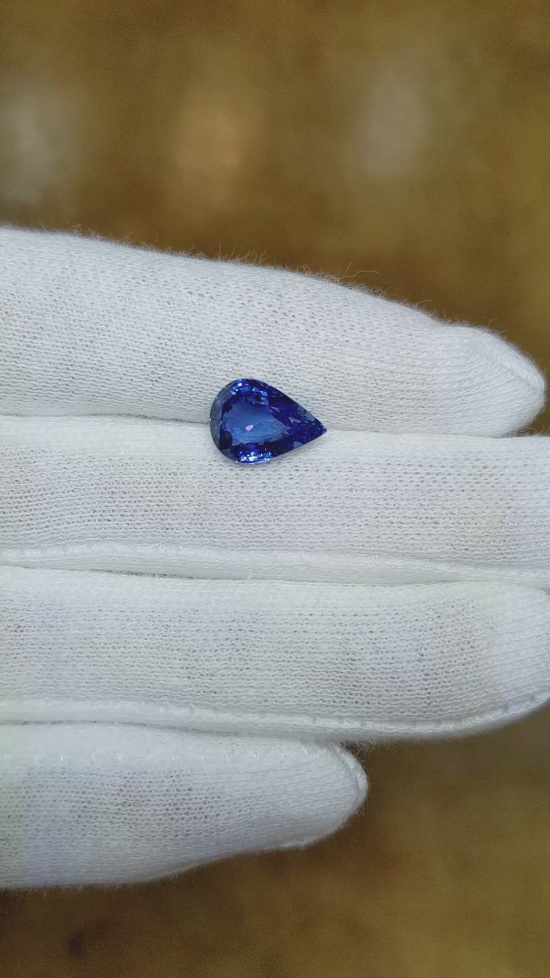3.47 Ct. Blue Sapphire from Ceylon (Sri Lanka) Size Video