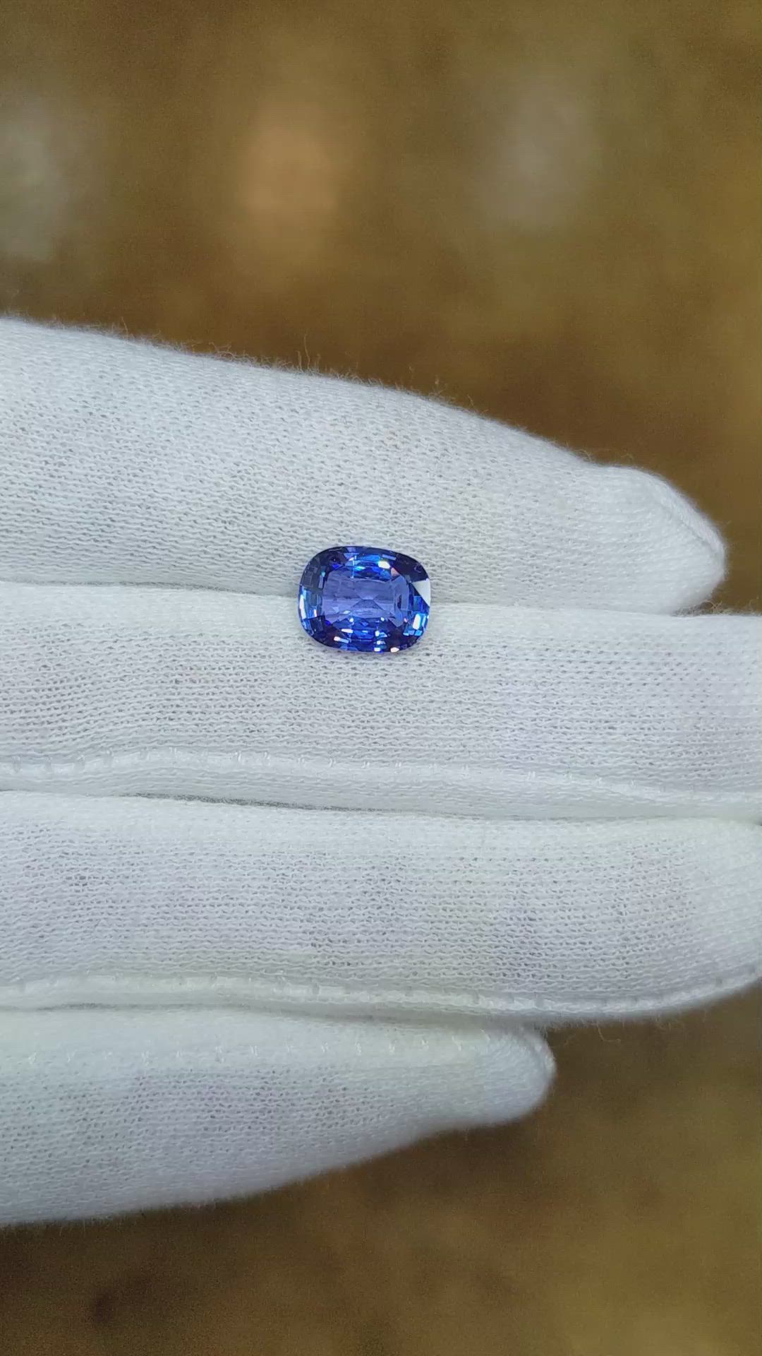 3.03 Ct. Blue Sapphire from Ceylon (Sri Lanka) Size Video
