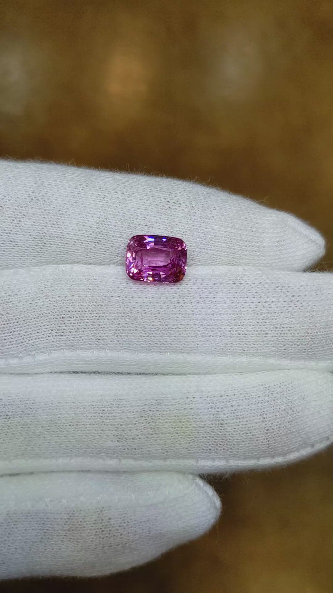 4.09 Ct. Pink Sapphire from Ceylon (Sri Lanka) Size Video