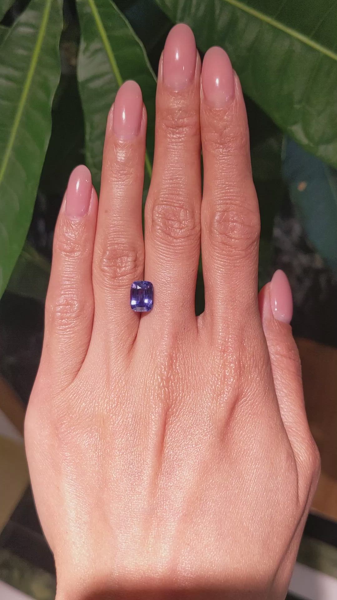 3.10 Ct. Purple Sapphire from Ceylon (Sri Lanka) Size Video
