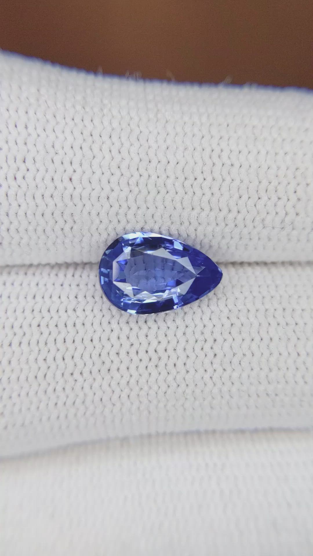 2.51 Ct. Blue Sapphire from Ceylon (Sri Lanka) Size Video
