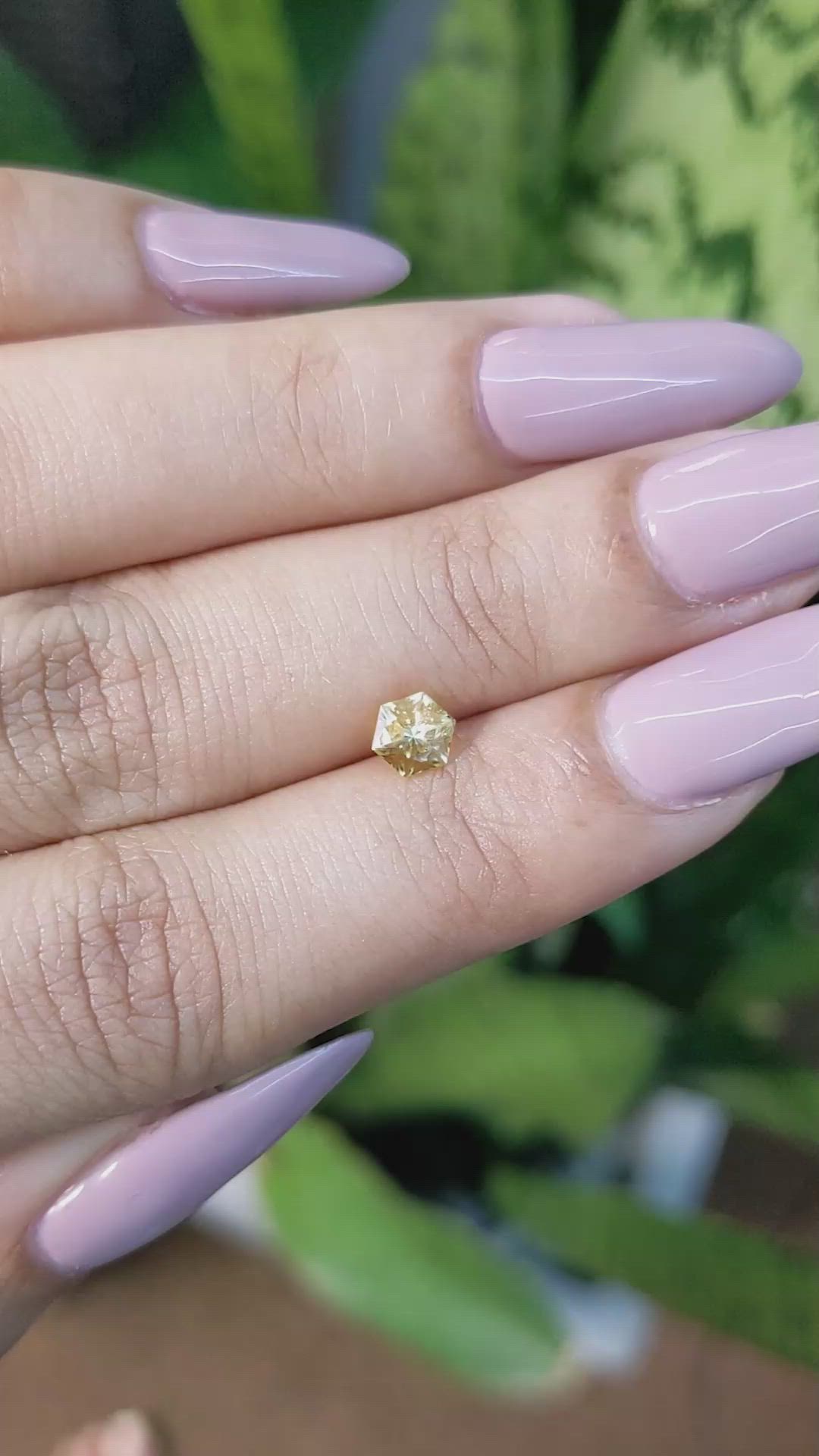 0.73 Ct. Sapphire from Ceylon (Sri Lanka) Size Video