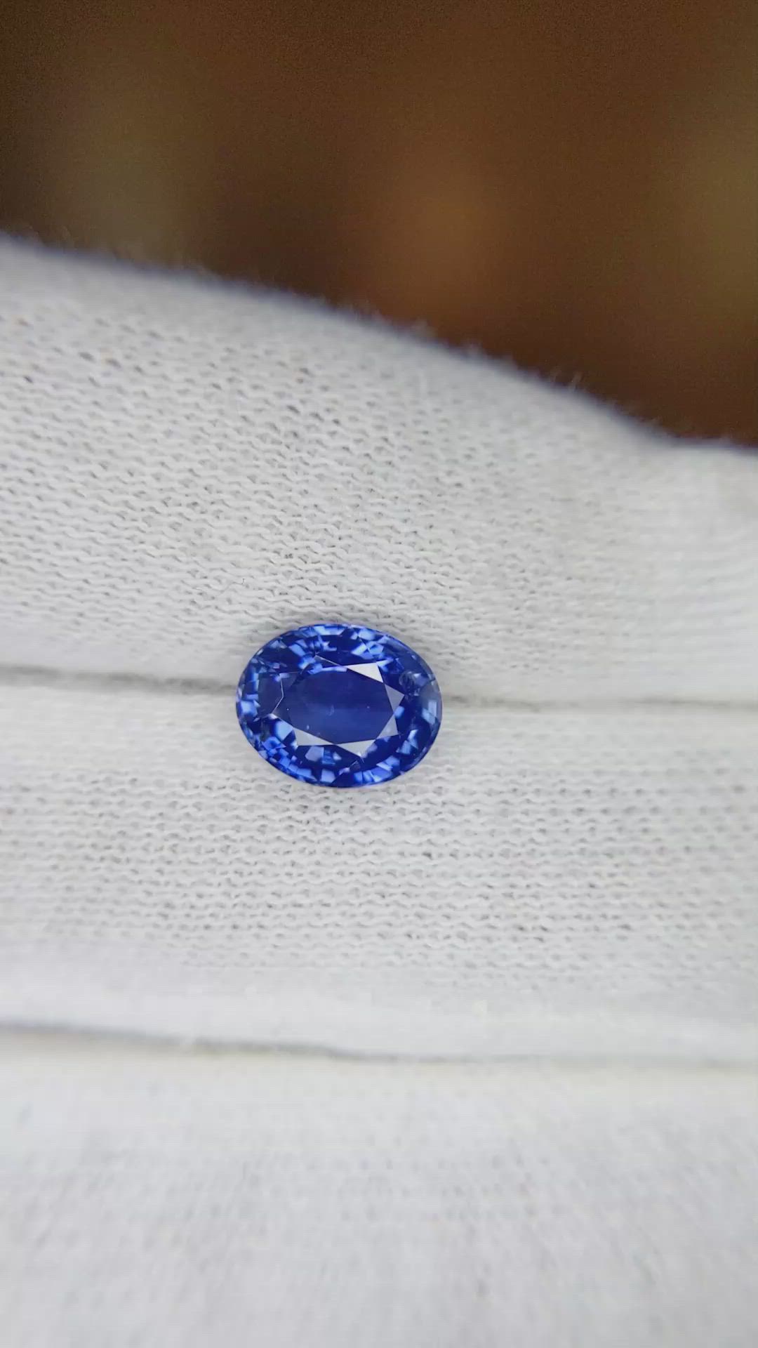 1.90 Ct. Blue Sapphire from Ceylon (Sri Lanka) Size Video