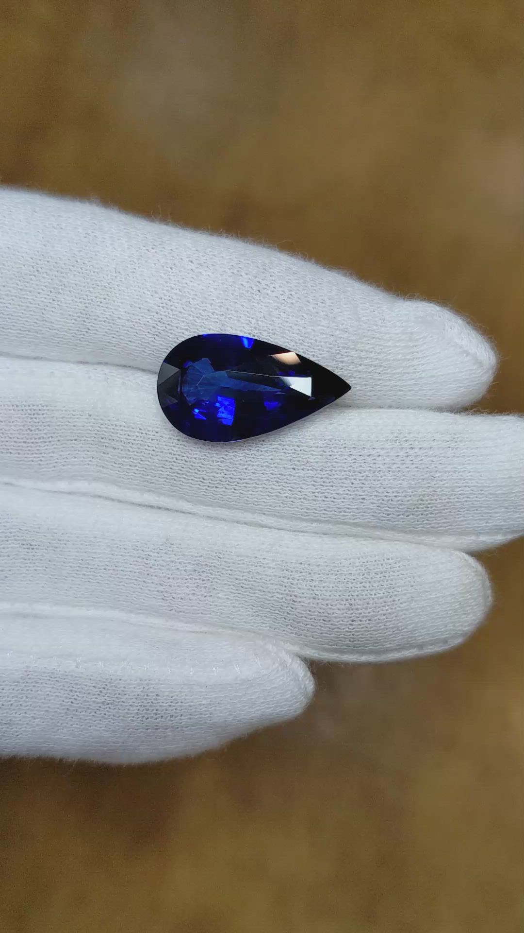 11.18 Ct. Blue Sapphire from Ceylon (Sri Lanka) Size Video