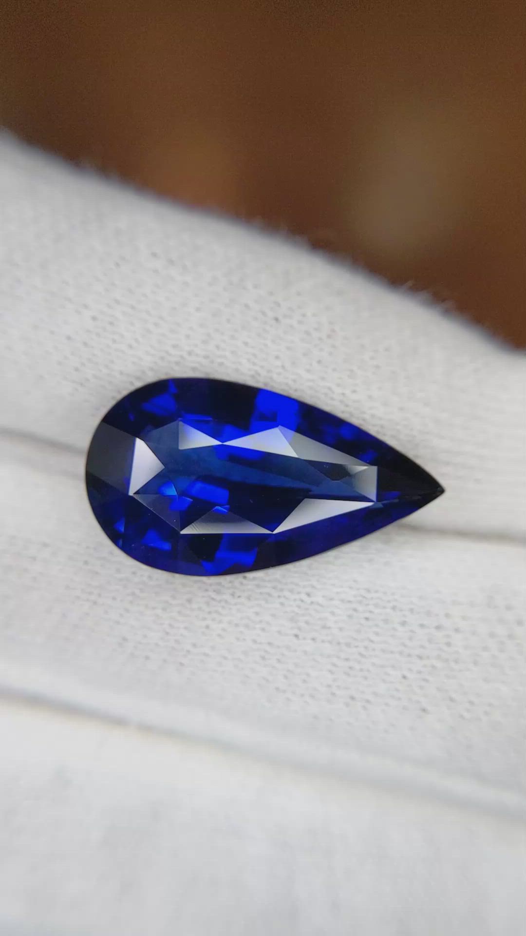 11.18 Ct. Blue Sapphire from Ceylon (Sri Lanka) Size Video