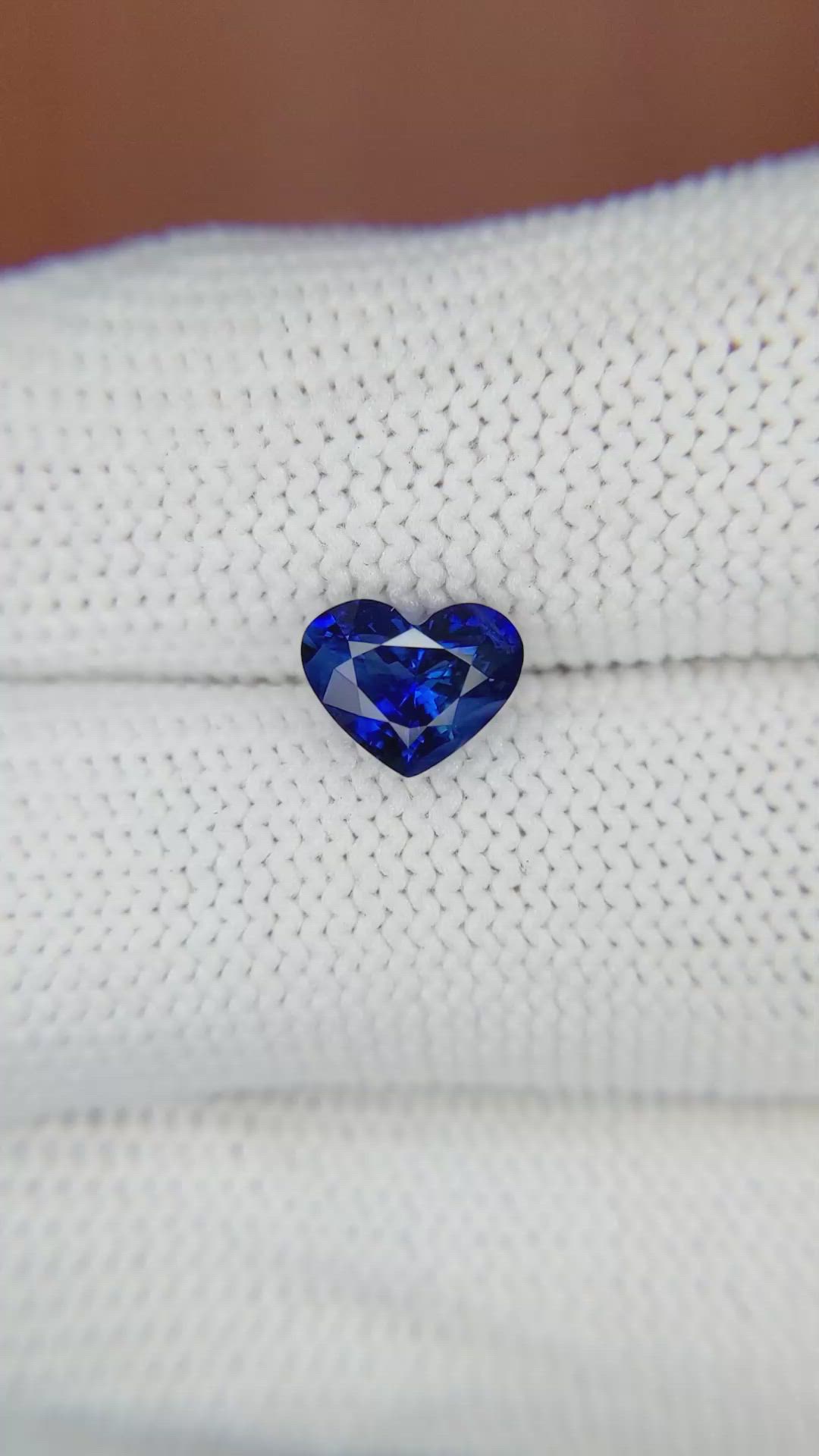 1.63 Ct. Blue Sapphire from Ceylon (Sri Lanka) Size Video