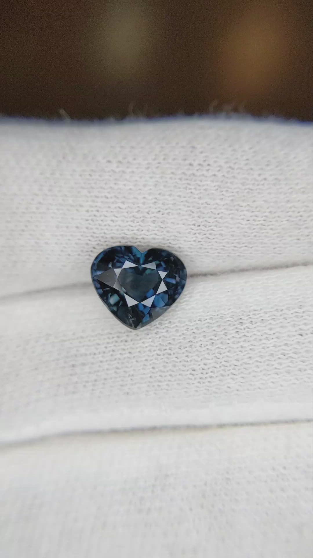 3.15 Ct. Greenish Blue Sapphire from Ceylon (Sri Lanka) Size Video