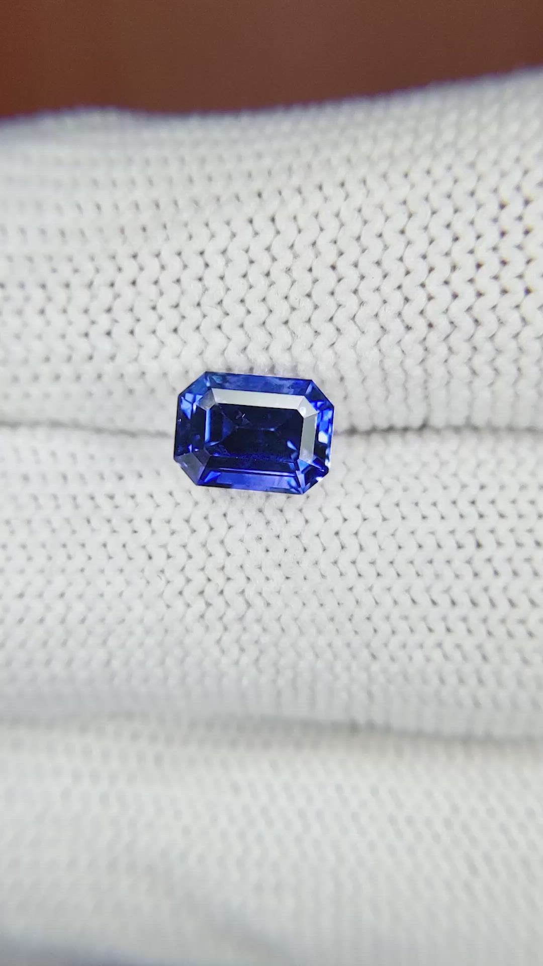 2.06 Ct. Blue Sapphire from Ceylon (Sri Lanka) Size Video