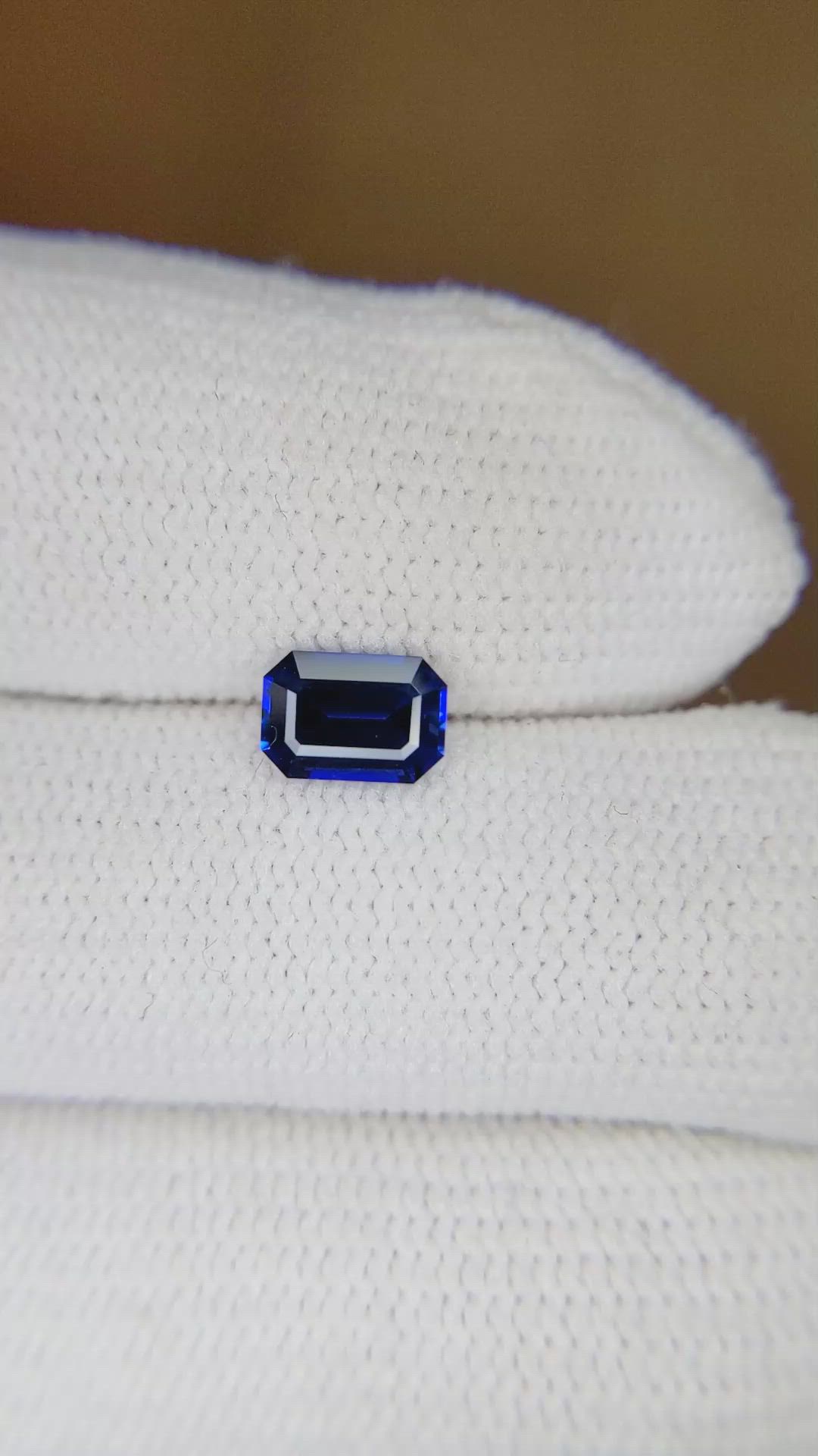 0.87 Ct. Blue Sapphire from Ceylon (Sri Lanka) Size Video