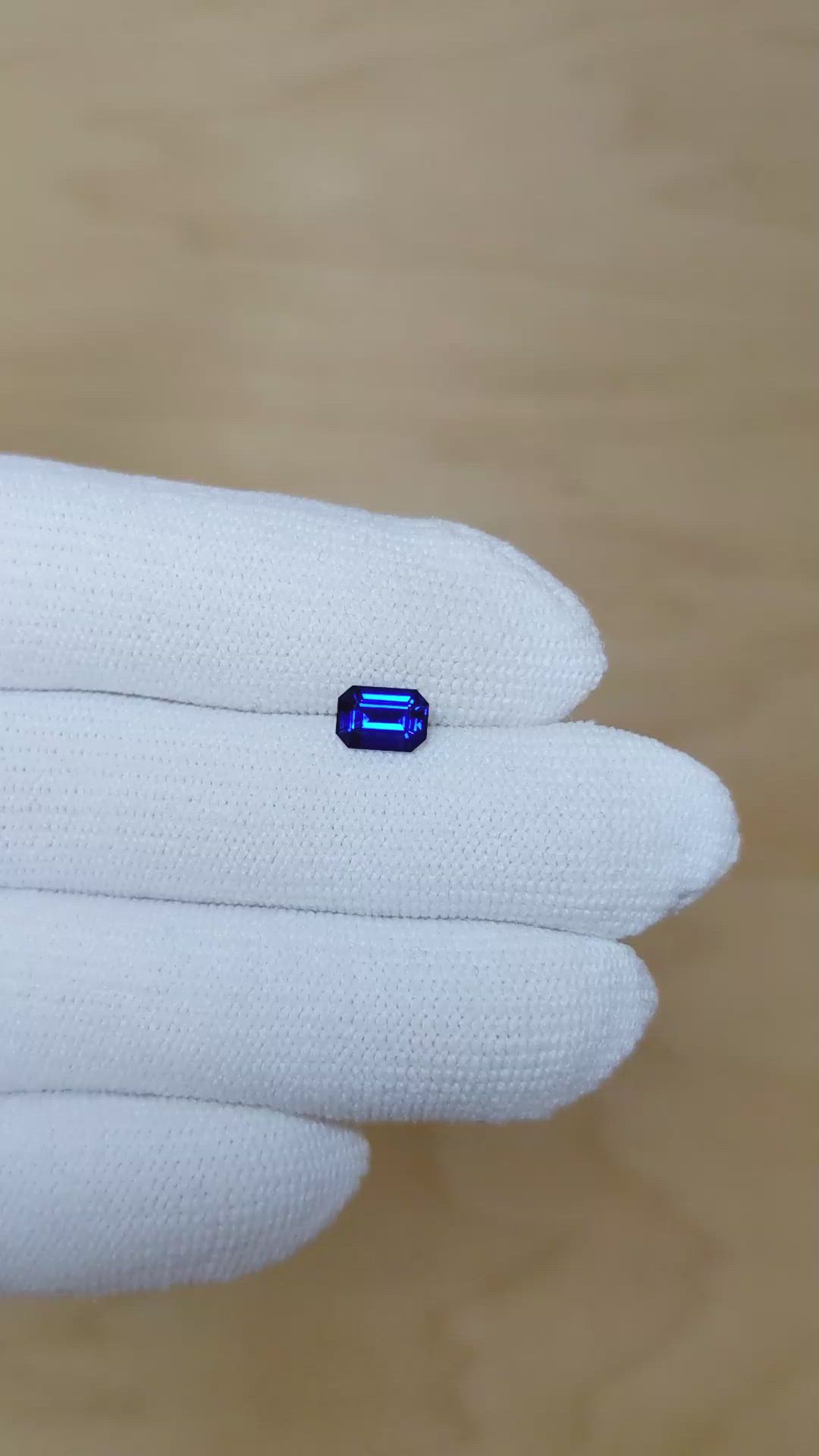 0.87 Ct. Blue Sapphire from Ceylon (Sri Lanka) Size Video