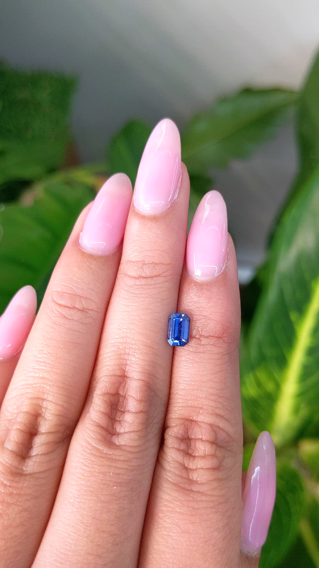 0.86 Ct. Blue Sapphire from Ceylon (Sri Lanka) Size Video