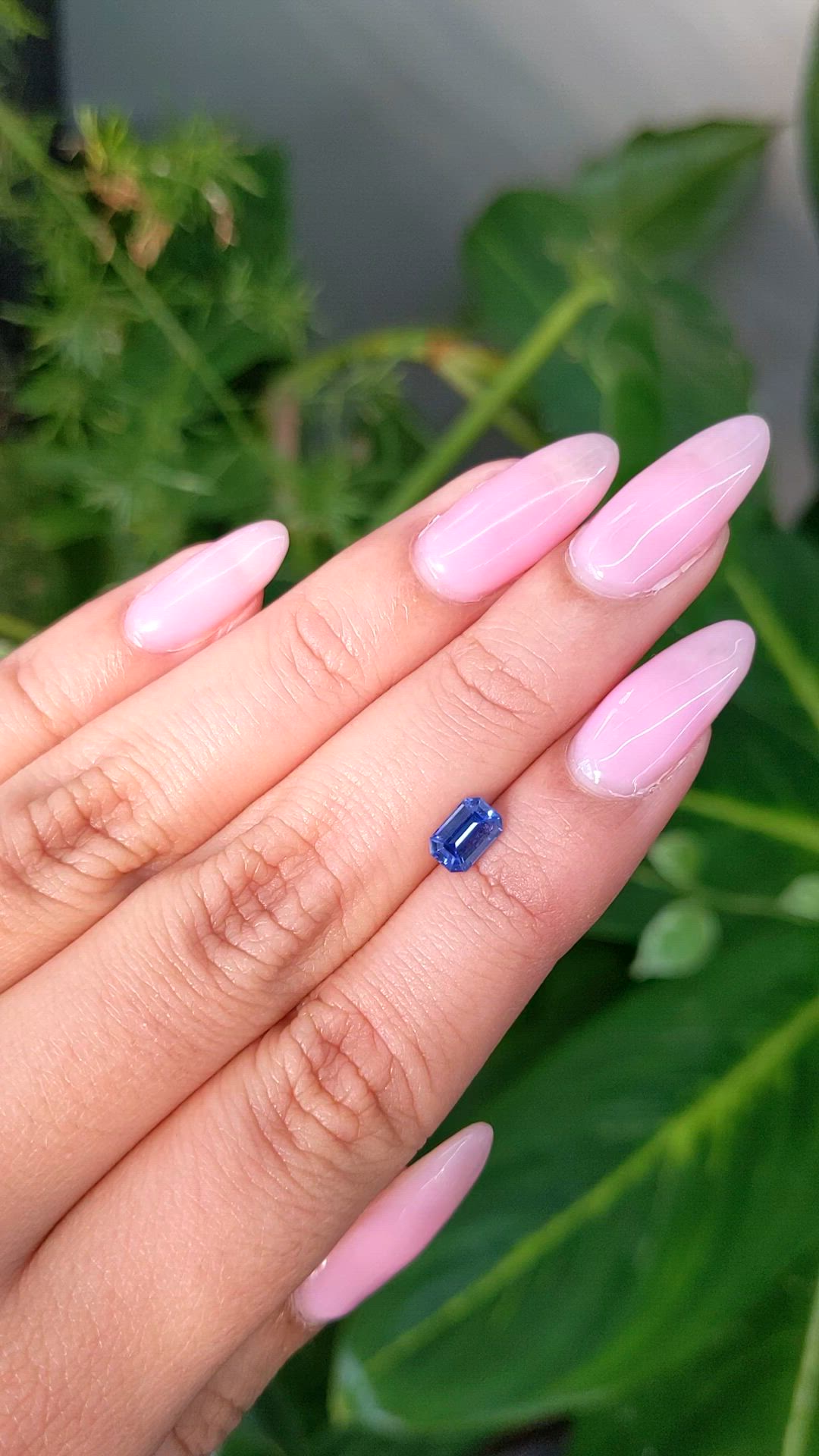 0.86 Ct. Blue Sapphire from Ceylon (Sri Lanka) Size Video