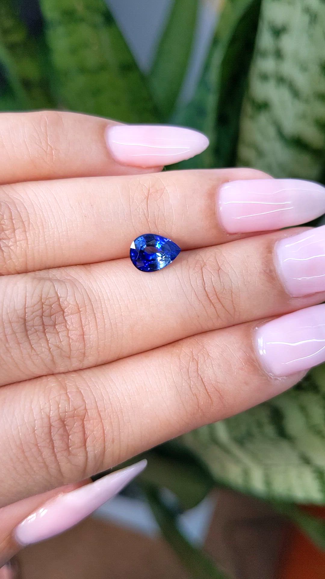 1.38 Ct. Blue Sapphire from Ceylon (Sri Lanka) Size Video