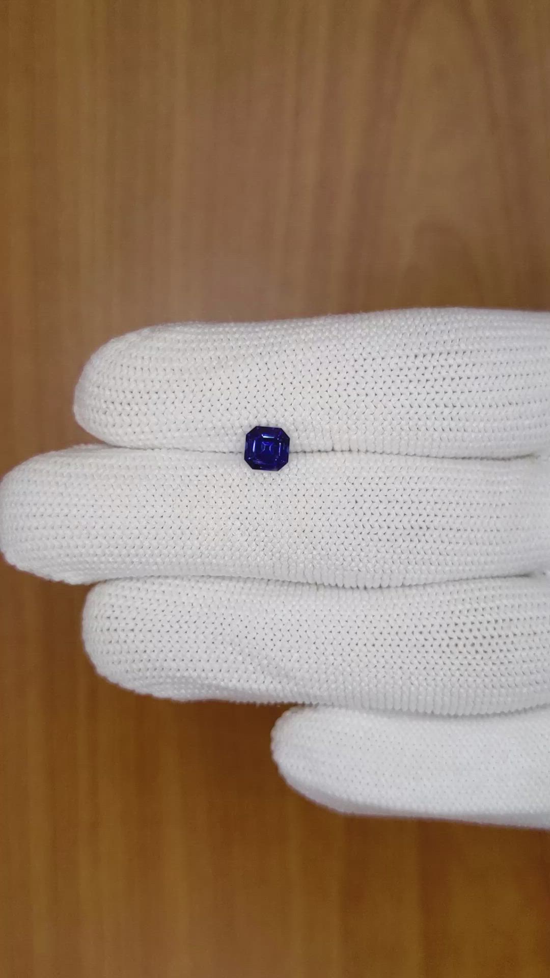 0.87 Ct. Blue Sapphire from Ceylon (Sri Lanka) Size Video