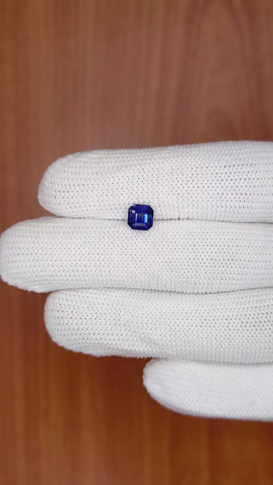 0.99 Ct. Blue Sapphire from Ceylon (Sri Lanka) Size Video