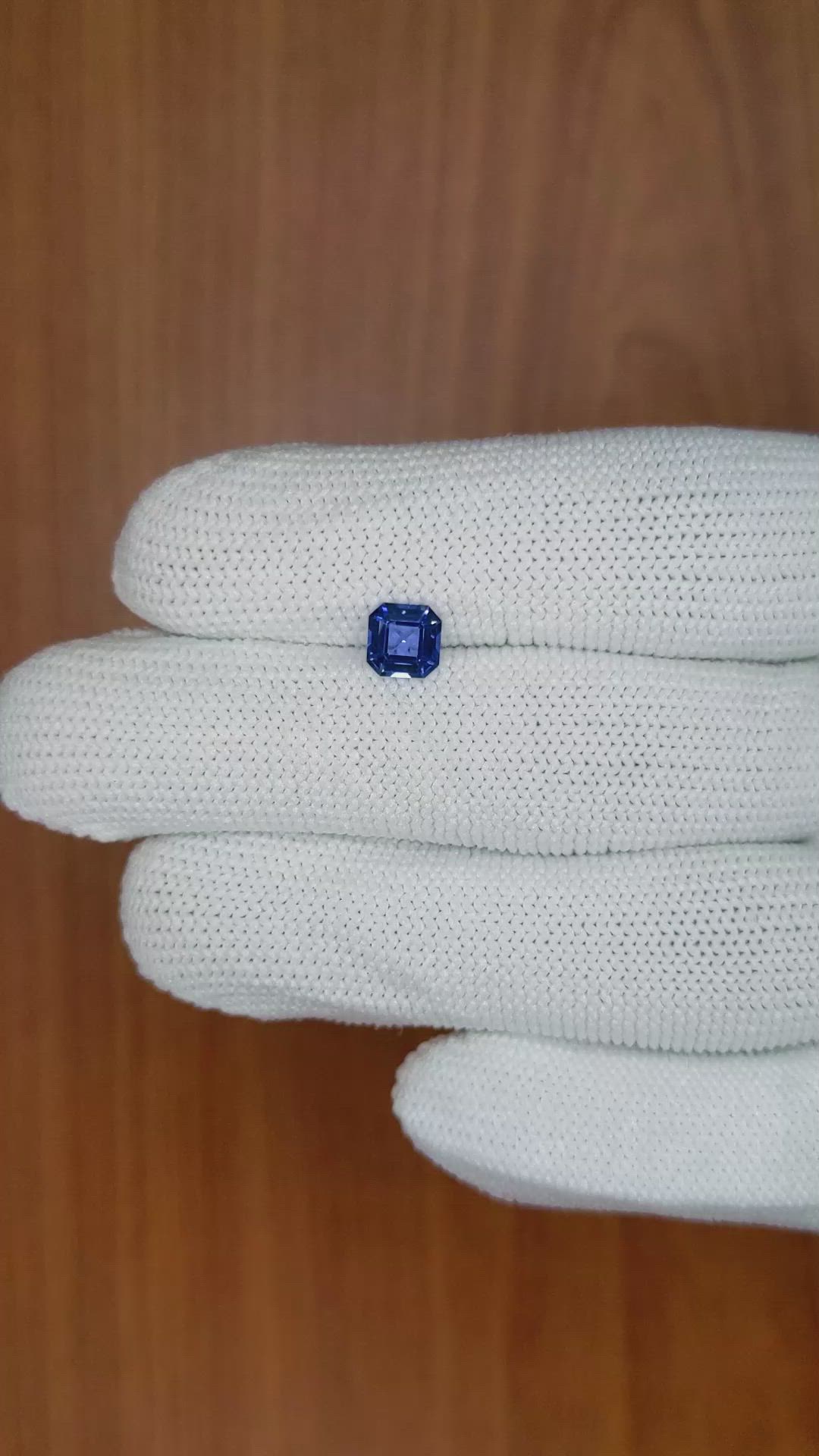 0.95 Ct. Blue Sapphire from Ceylon (Sri Lanka) Size Video
