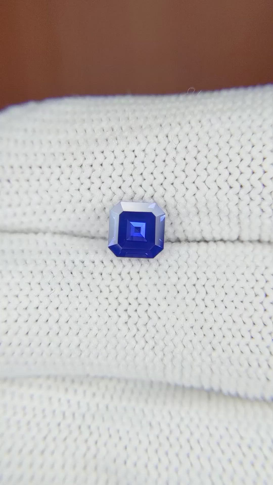 0.96 Ct. Blue Sapphire from Ceylon (Sri Lanka) Size Video