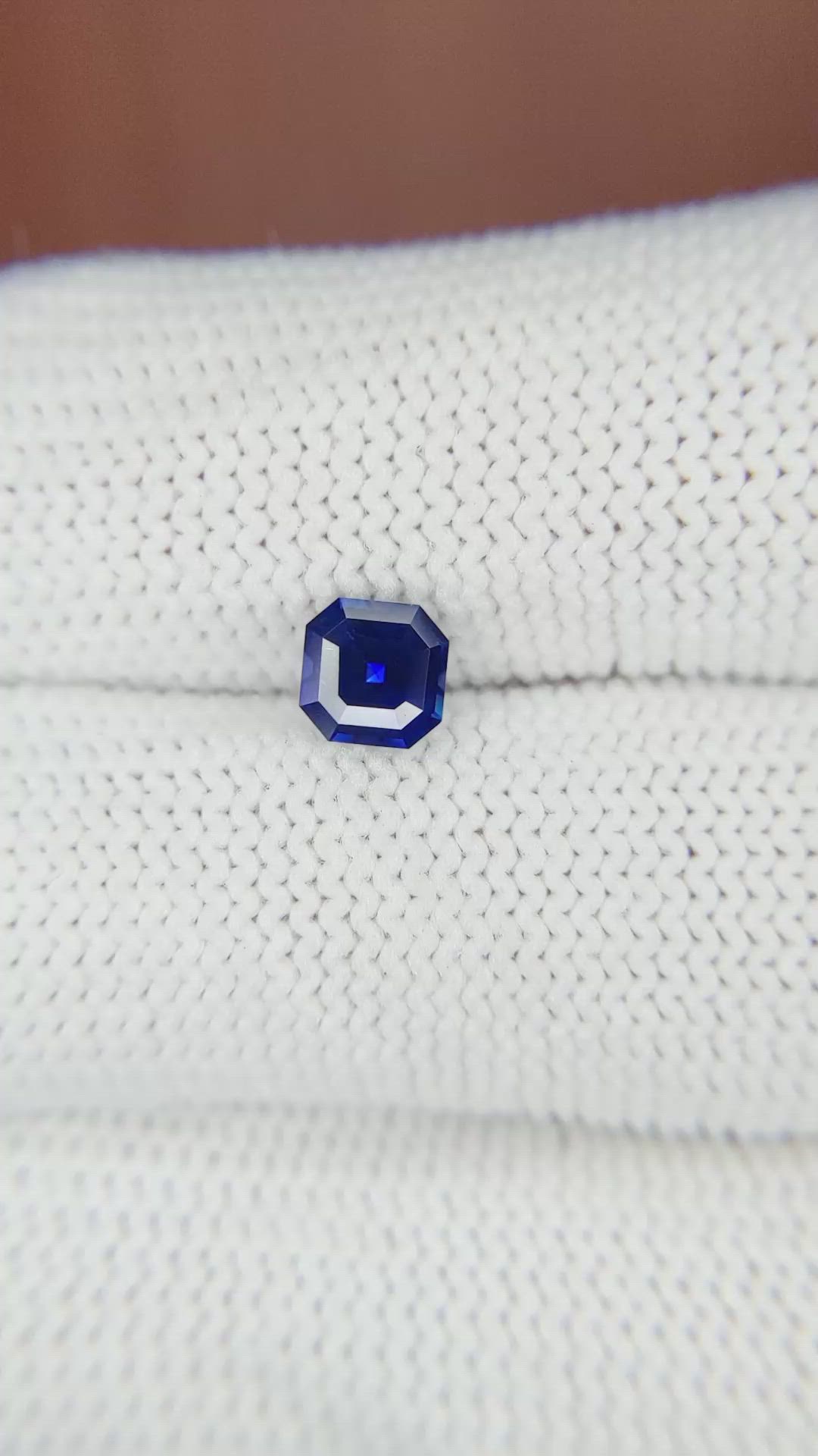 0.74 Ct. Blue Sapphire from Ceylon (Sri Lanka) Size Video