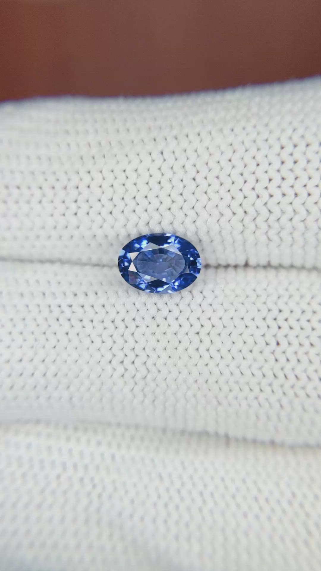 1.10 Ct. Blue Sapphire from Ceylon (Sri Lanka) Size Video