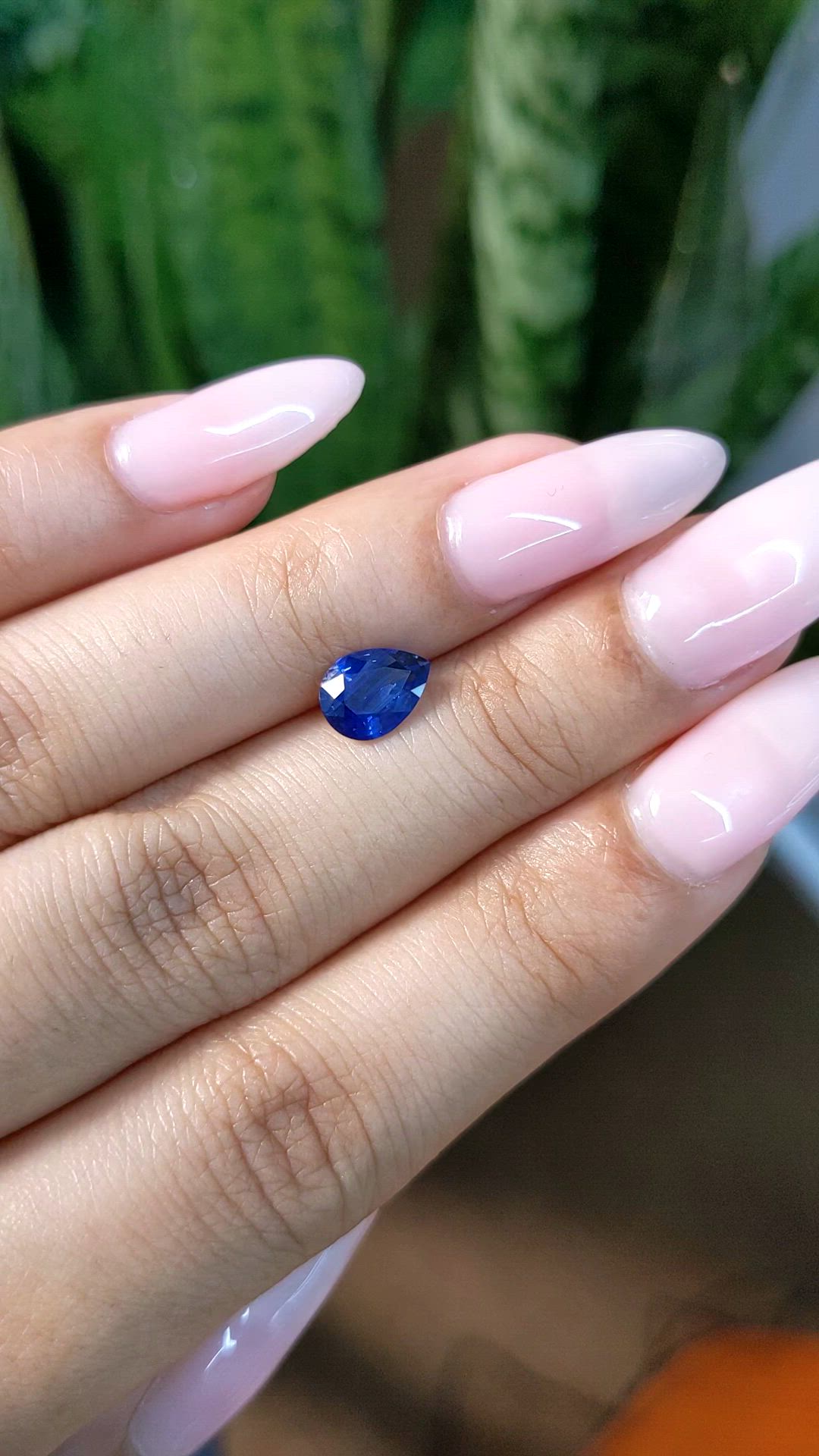 1.21 Ct. Blue Sapphire from Ceylon (Sri Lanka) Size Video