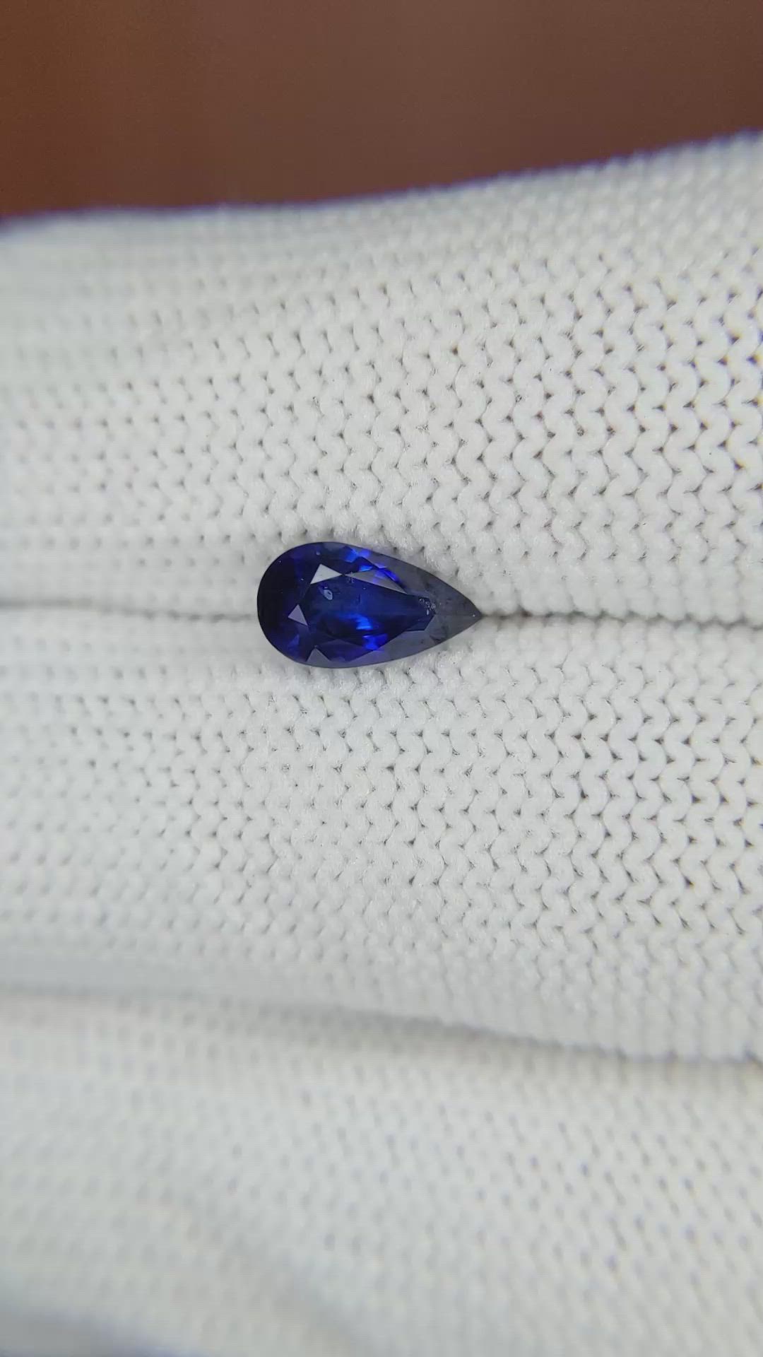 1.22 Ct. Blue Sapphire from Ceylon (Sri Lanka) Size Video