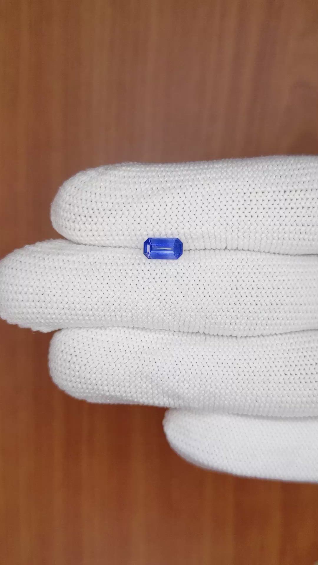 0.73 Ct. Blue Sapphire from Ceylon (Sri Lanka) Size Video