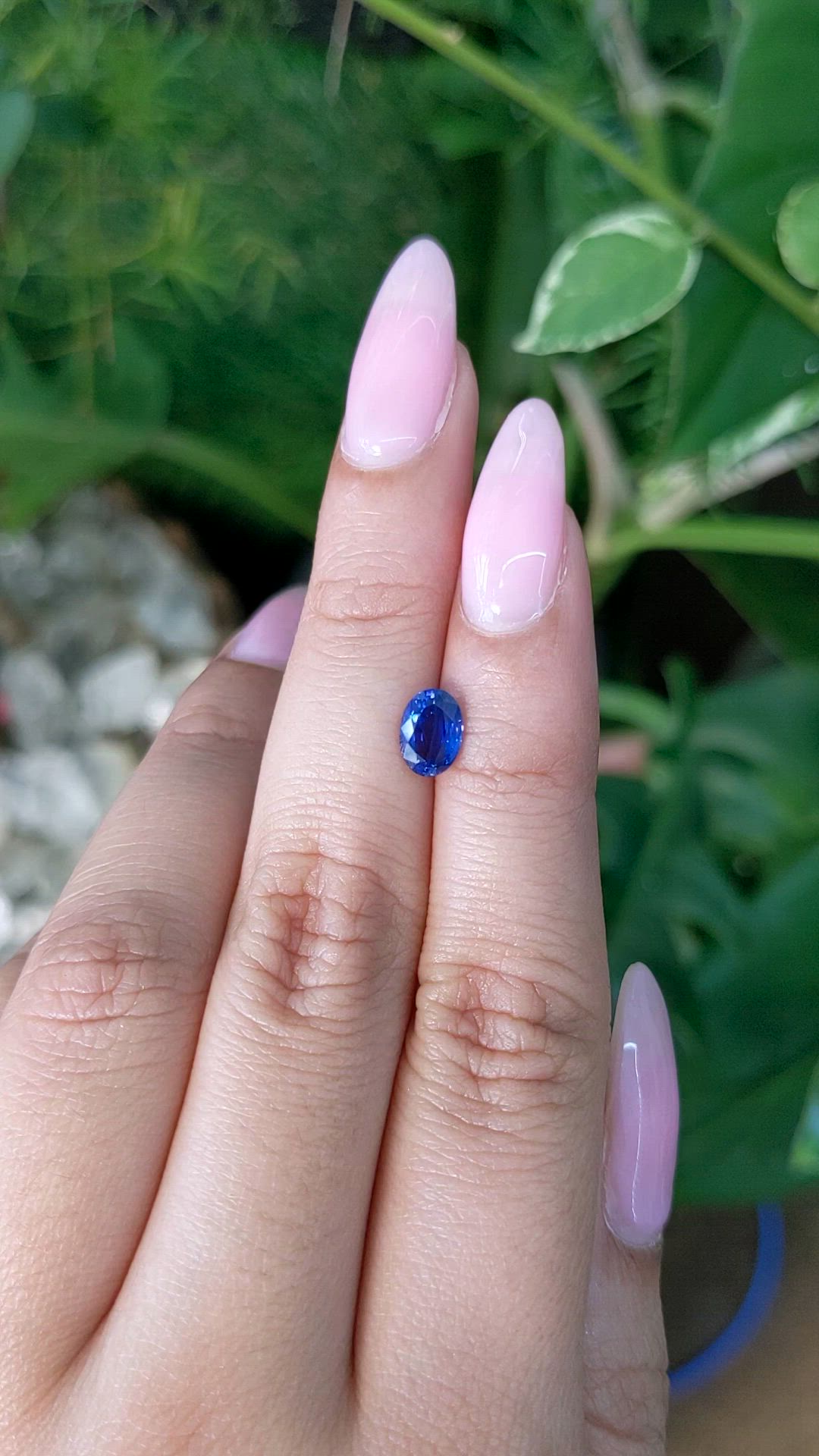1.03 Ct. Blue Sapphire from Ceylon (Sri Lanka) Size Video