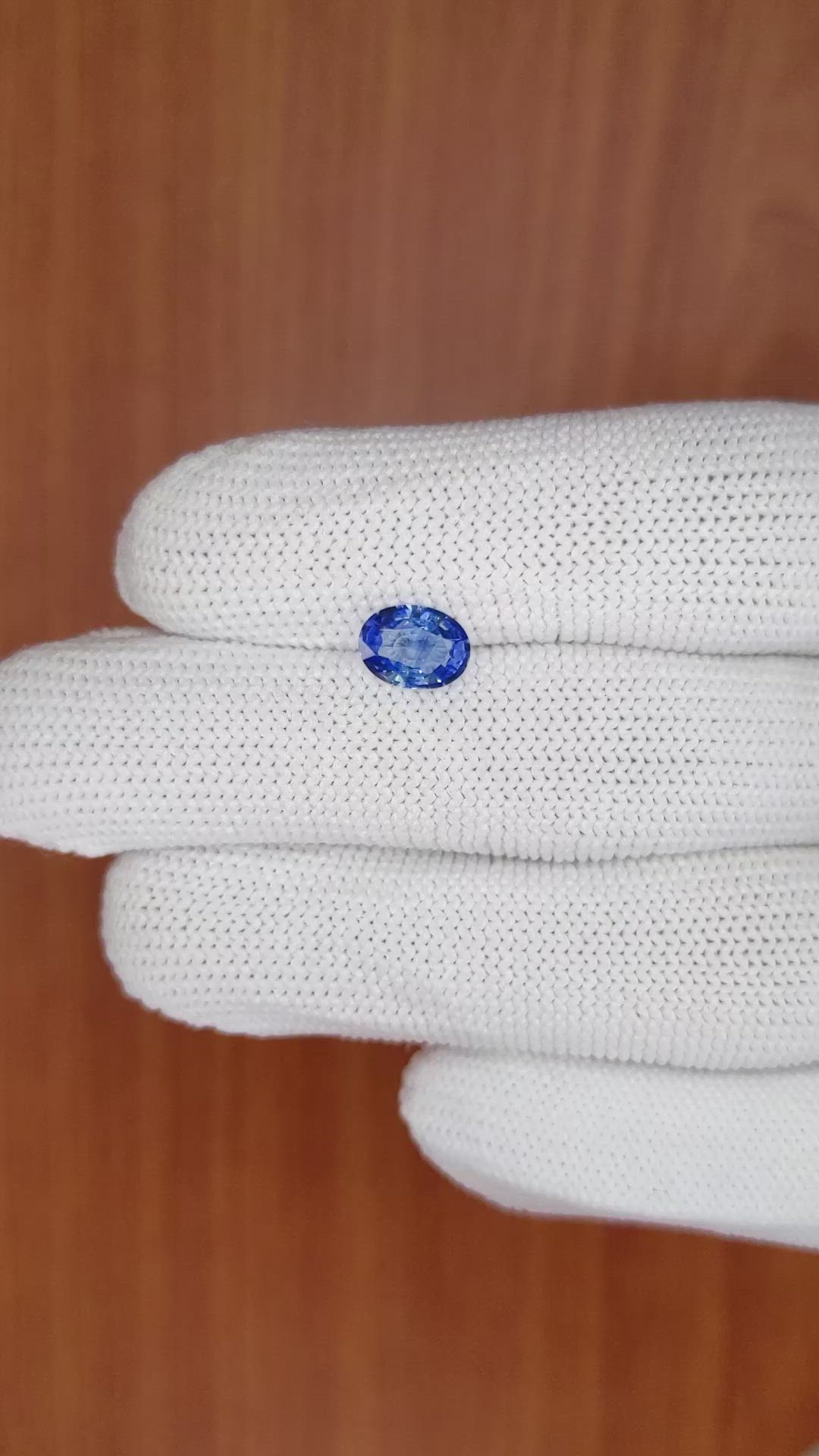 1.10 Ct. Blue Sapphire from Ceylon (Sri Lanka) Size Video
