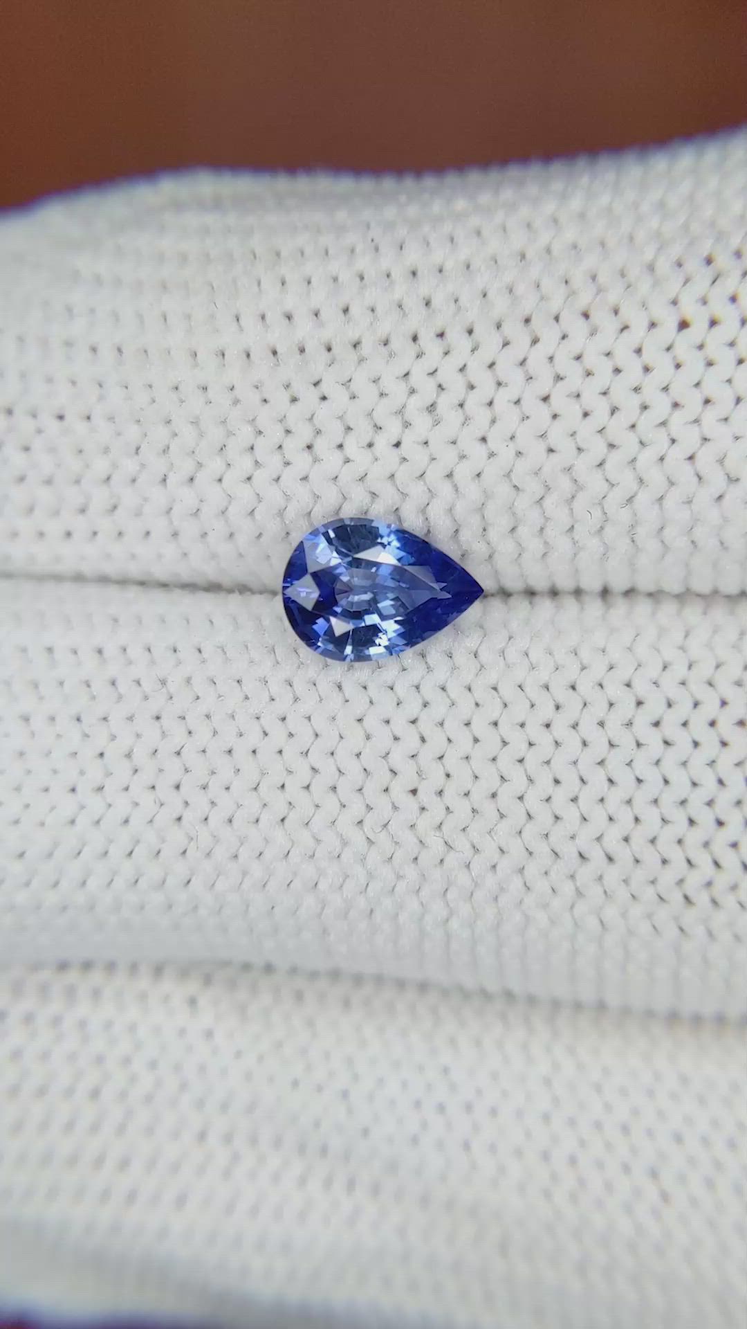 0.90 Ct. Blue Sapphire from Ceylon (Sri Lanka) Size Video