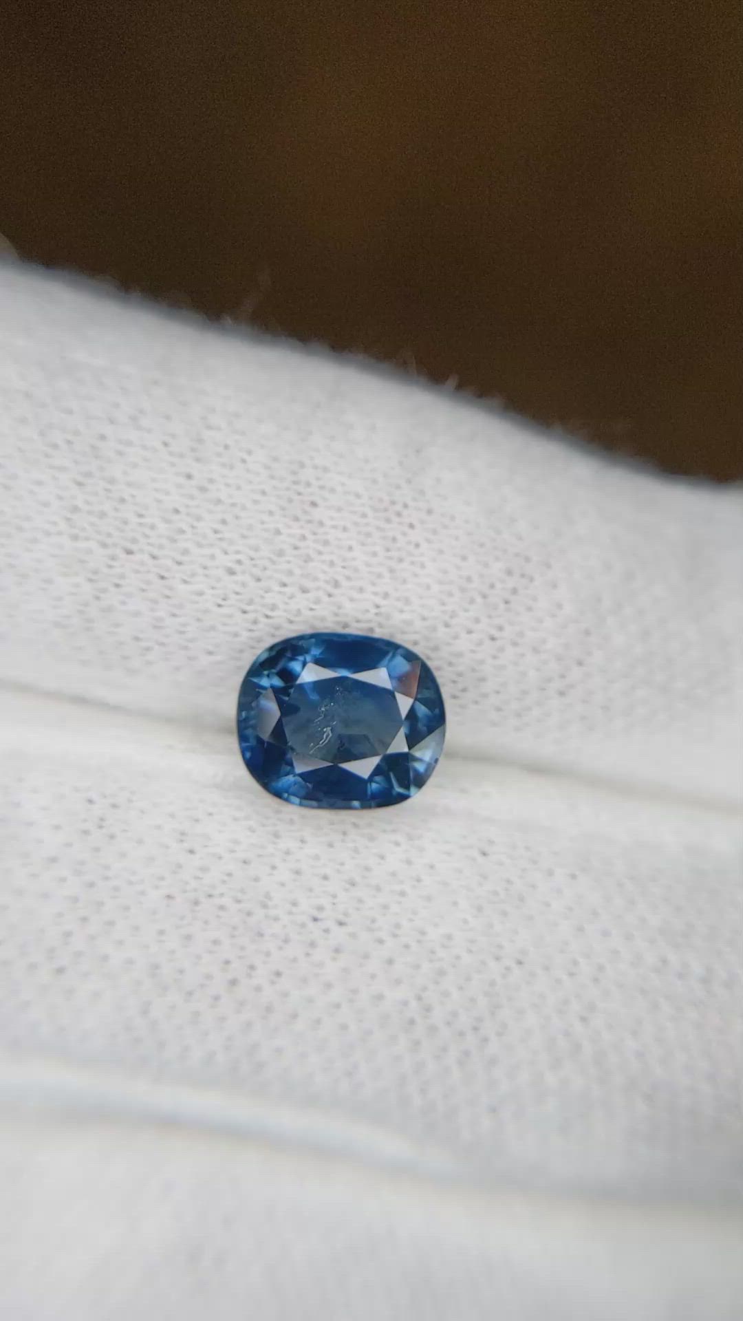 2.80 Ct. Blue Sapphire from Ceylon (Sri Lanka) Size Video