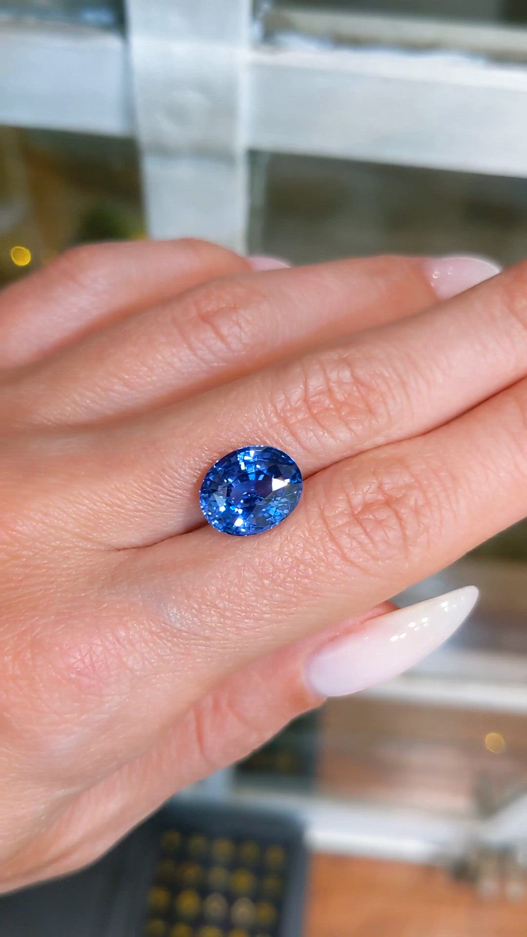 7.03 Ct. Blue Sapphire from Ceylon (Sri Lanka) Size Video