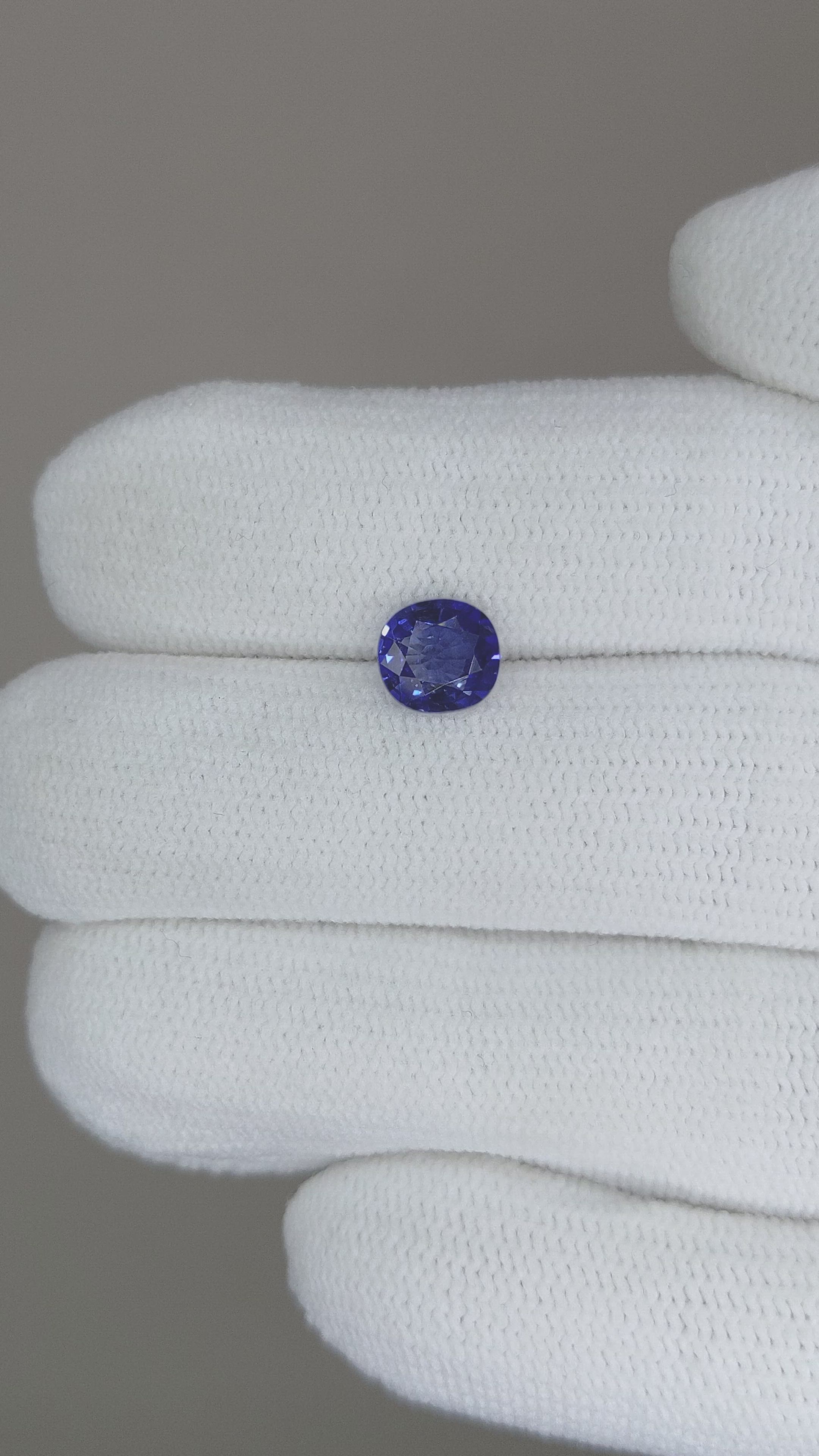 1.06 Ct. Blue Sapphire from Ceylon (Sri Lanka) Size Video