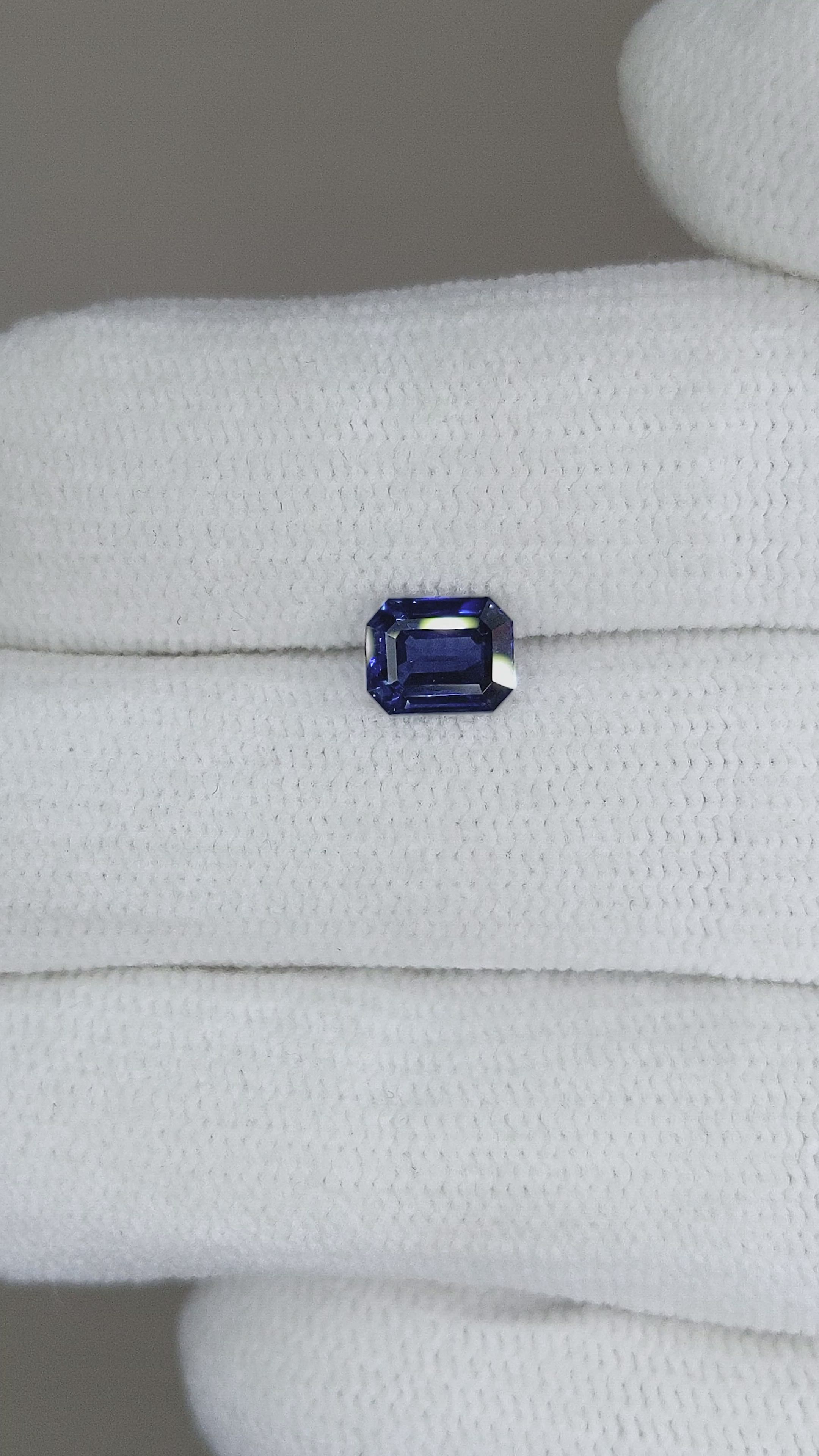 0.98 Ct. Blue Sapphire from Ceylon (Sri Lanka) Size Video
