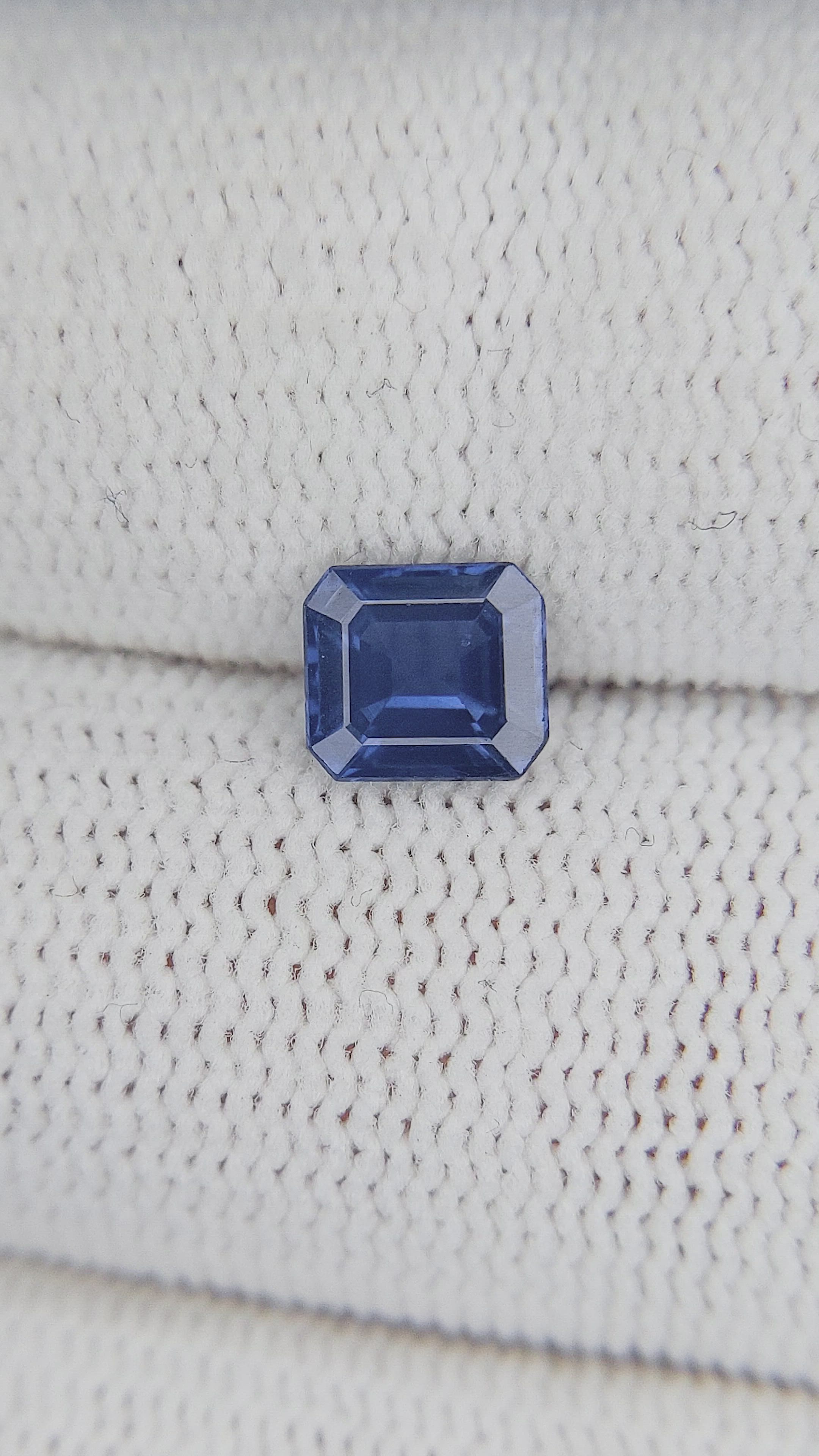 0.87 Ct. Blue Sapphire from Ceylon (Sri Lanka) Size Video