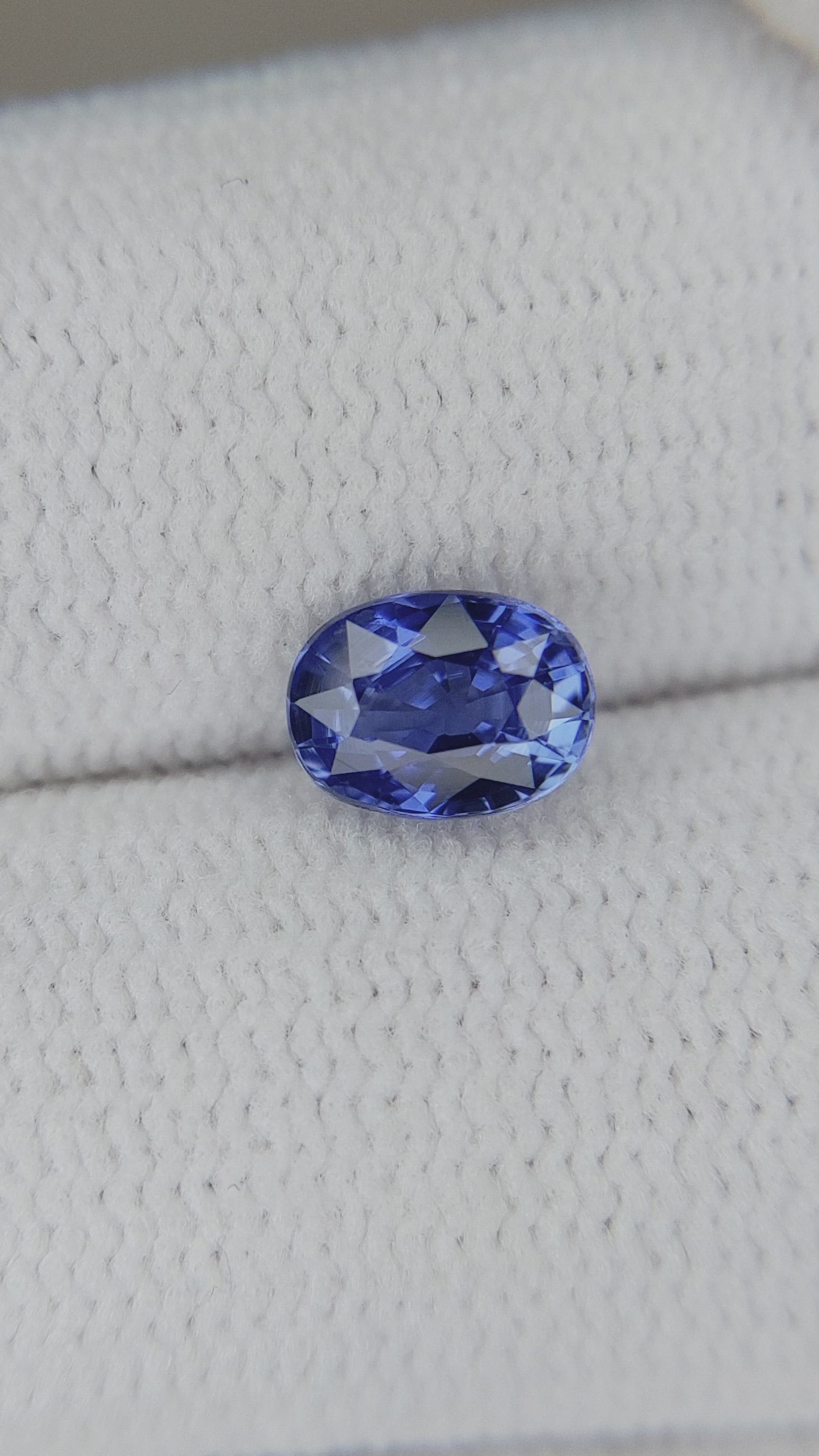 0.98 Ct. Blue Sapphire from Ceylon (Sri Lanka) Size Video