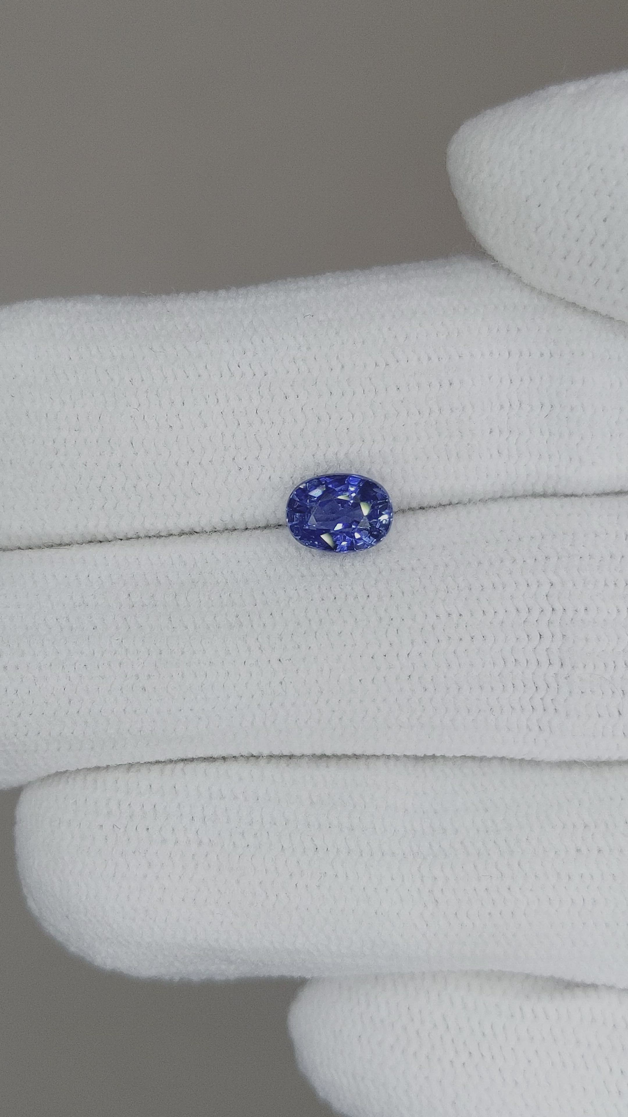 0.98 Ct. Blue Sapphire from Ceylon (Sri Lanka) Size Video