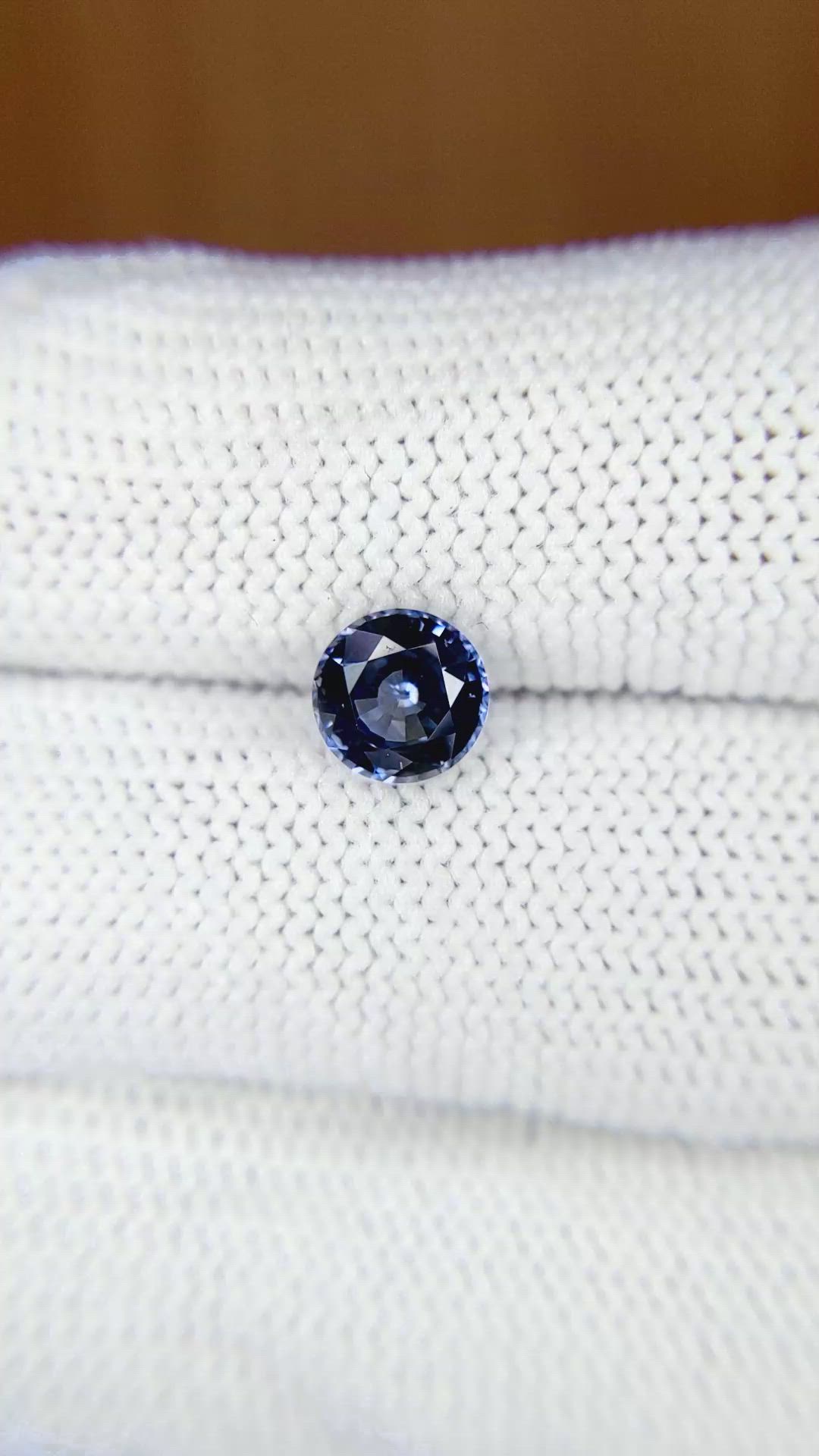 1.23 Ct. Blue Sapphire from Ceylon (Sri Lanka) Size Video