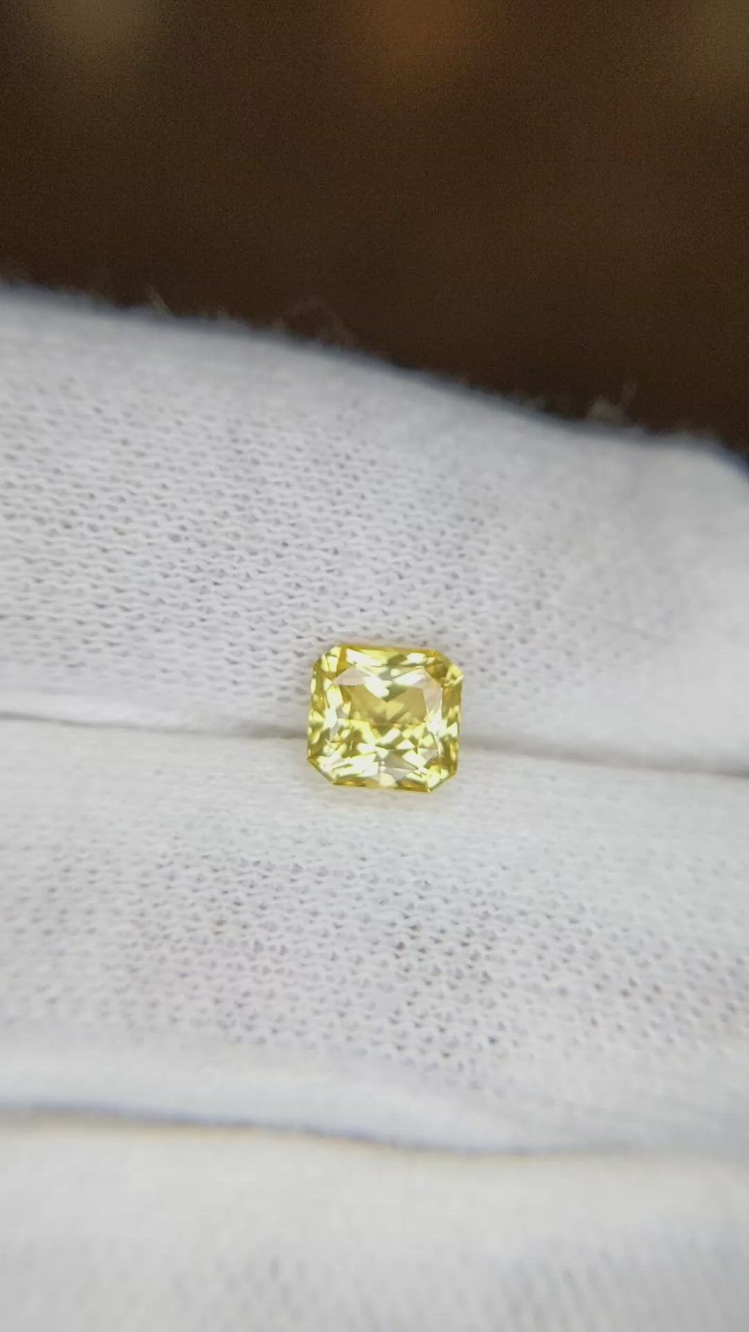 1.22 Ct. Yellow Sapphire from Ceylon (Sri Lanka) Size Video