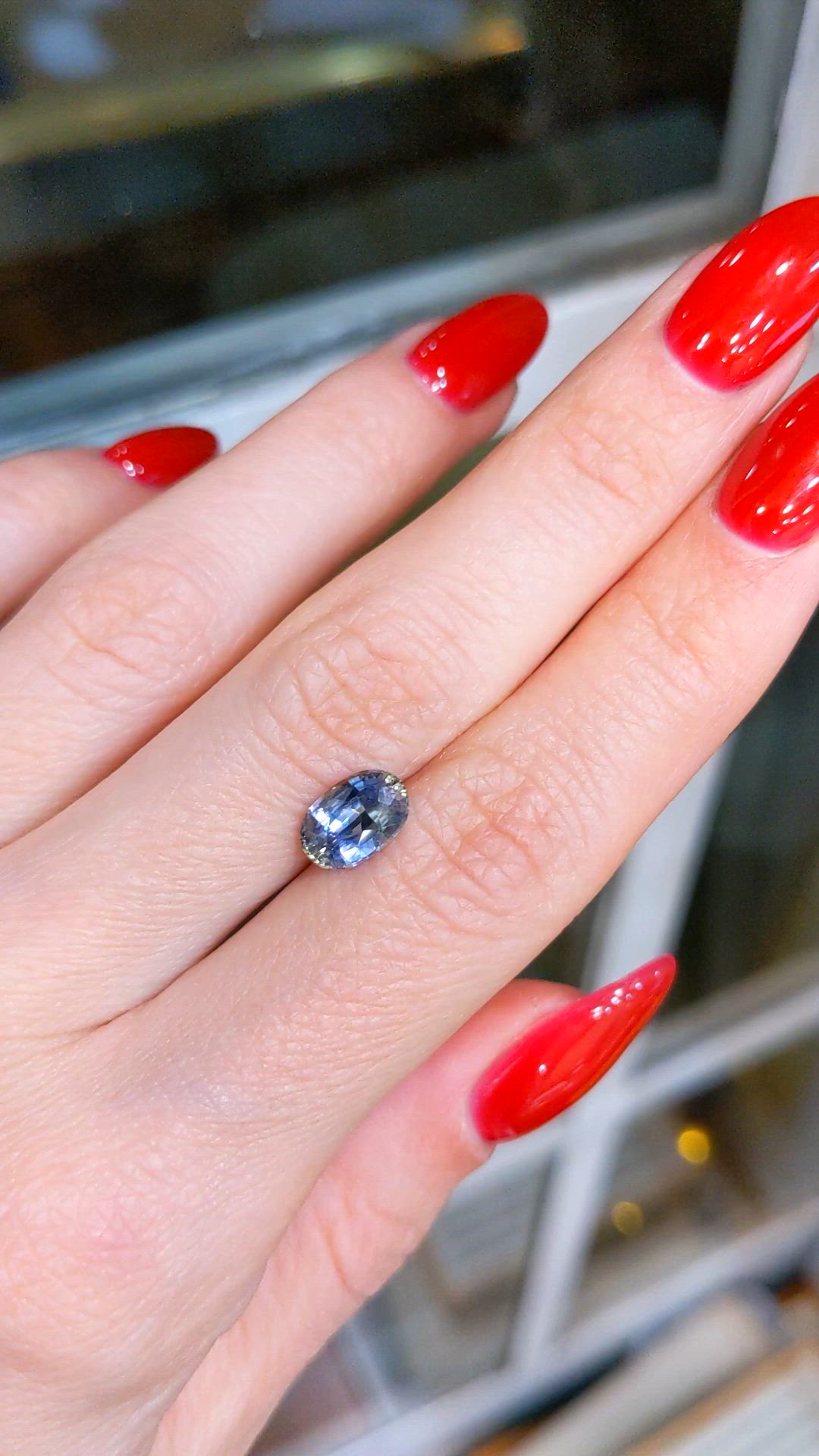 1.91 Ct. Bi Color Sapphire from Ceylon (Sri Lanka) Size Video