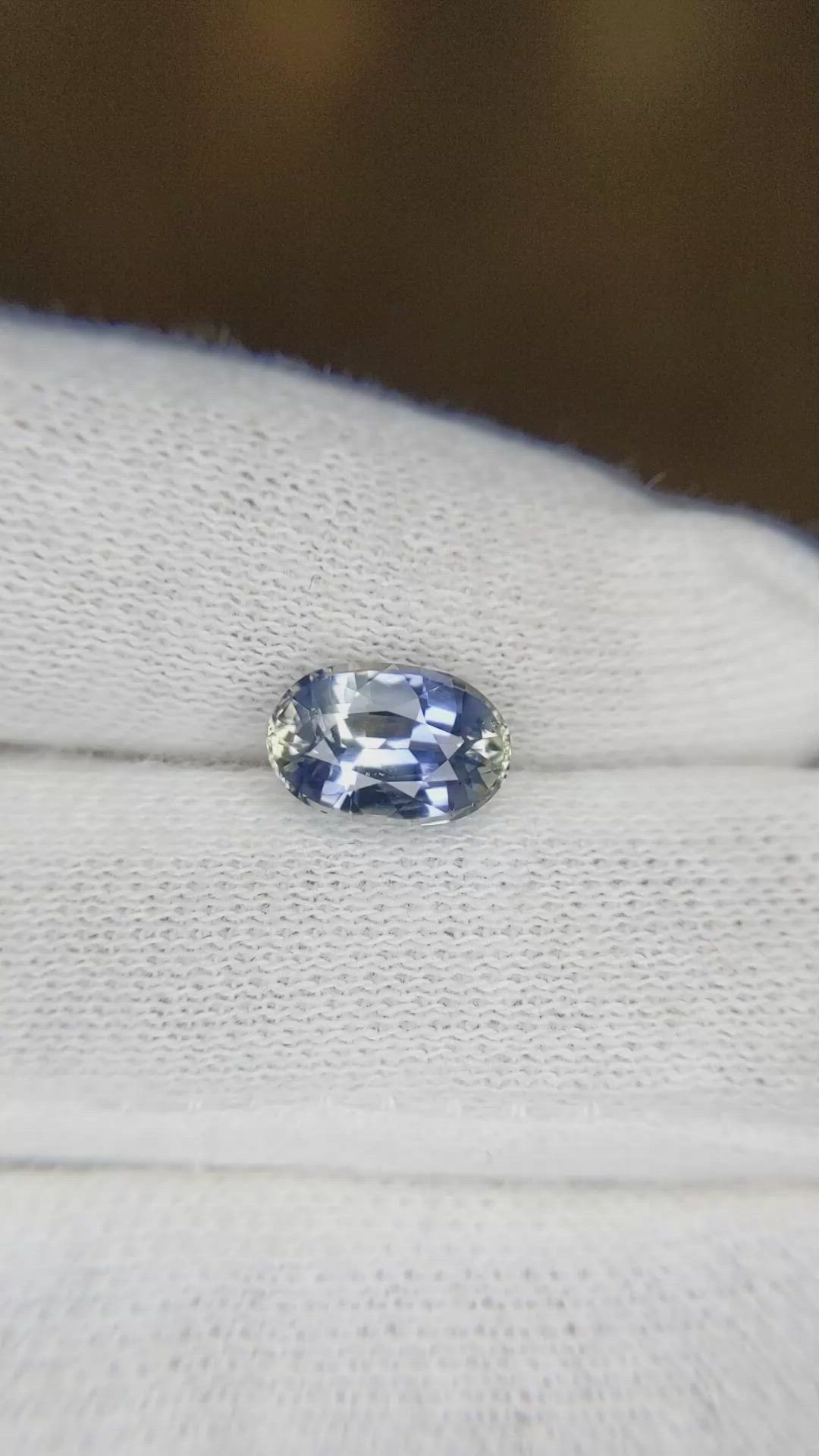 1.91 Ct. Bi Color Sapphire from Ceylon (Sri Lanka) Size Video