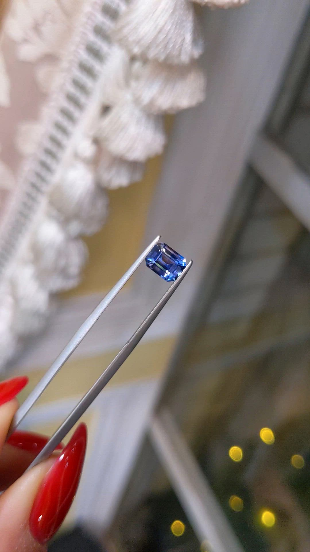 1.22 Ct. Bi Color Sapphire from Ceylon (Sri Lanka) Size Video