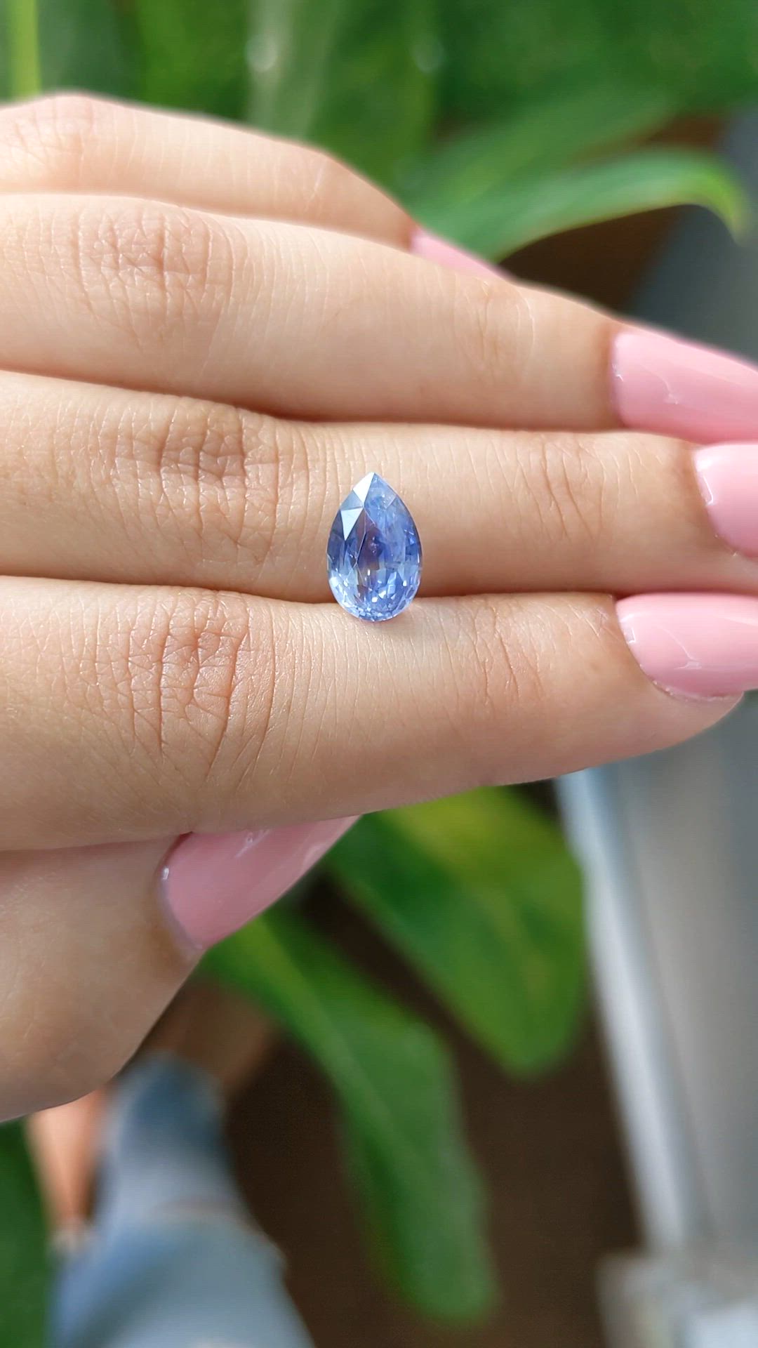 2.91 Ct. Blue Sapphire from Ceylon (Sri Lanka) Size Video