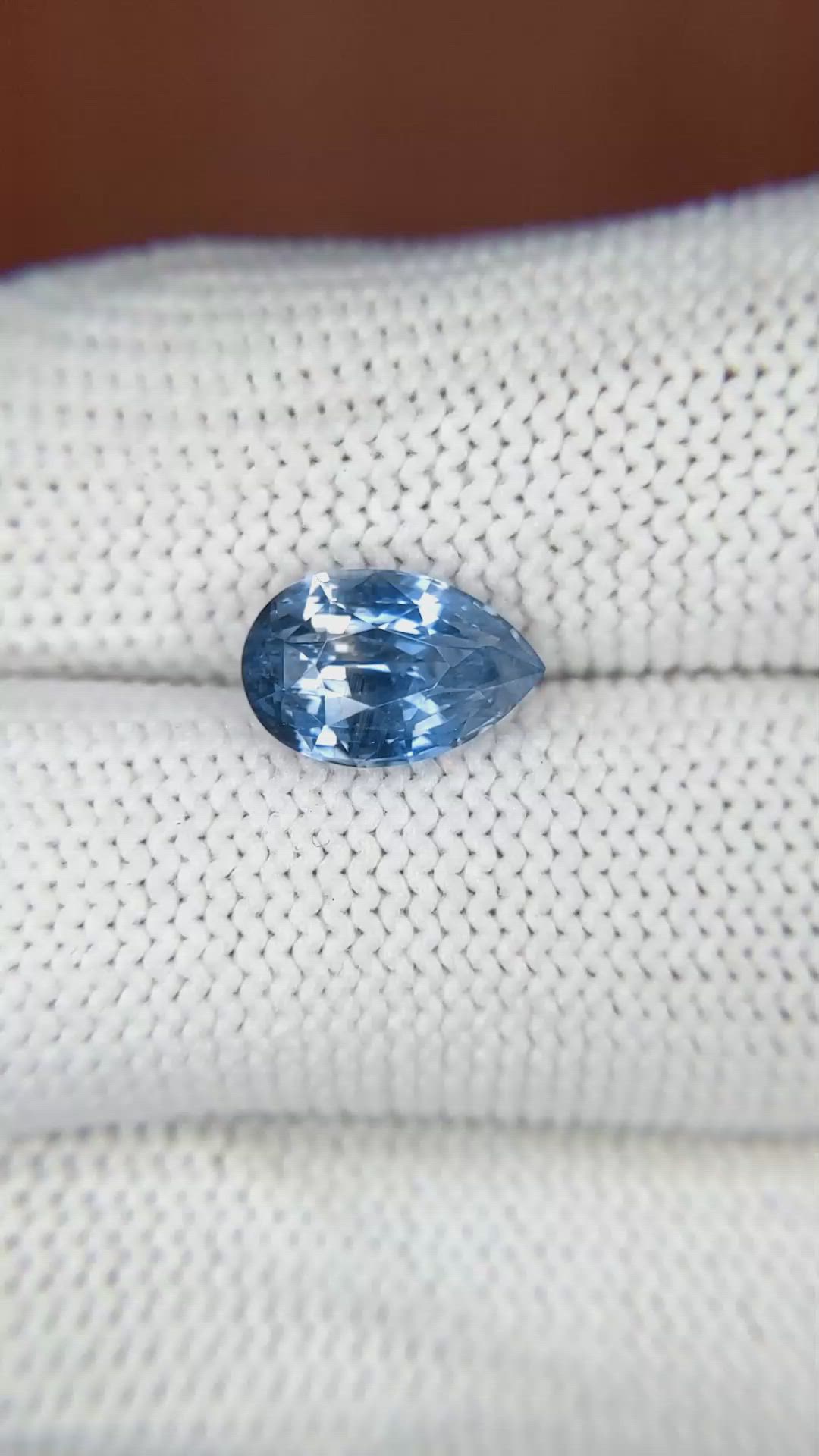 2.91 Ct. Blue Sapphire from Ceylon (Sri Lanka) Size Video