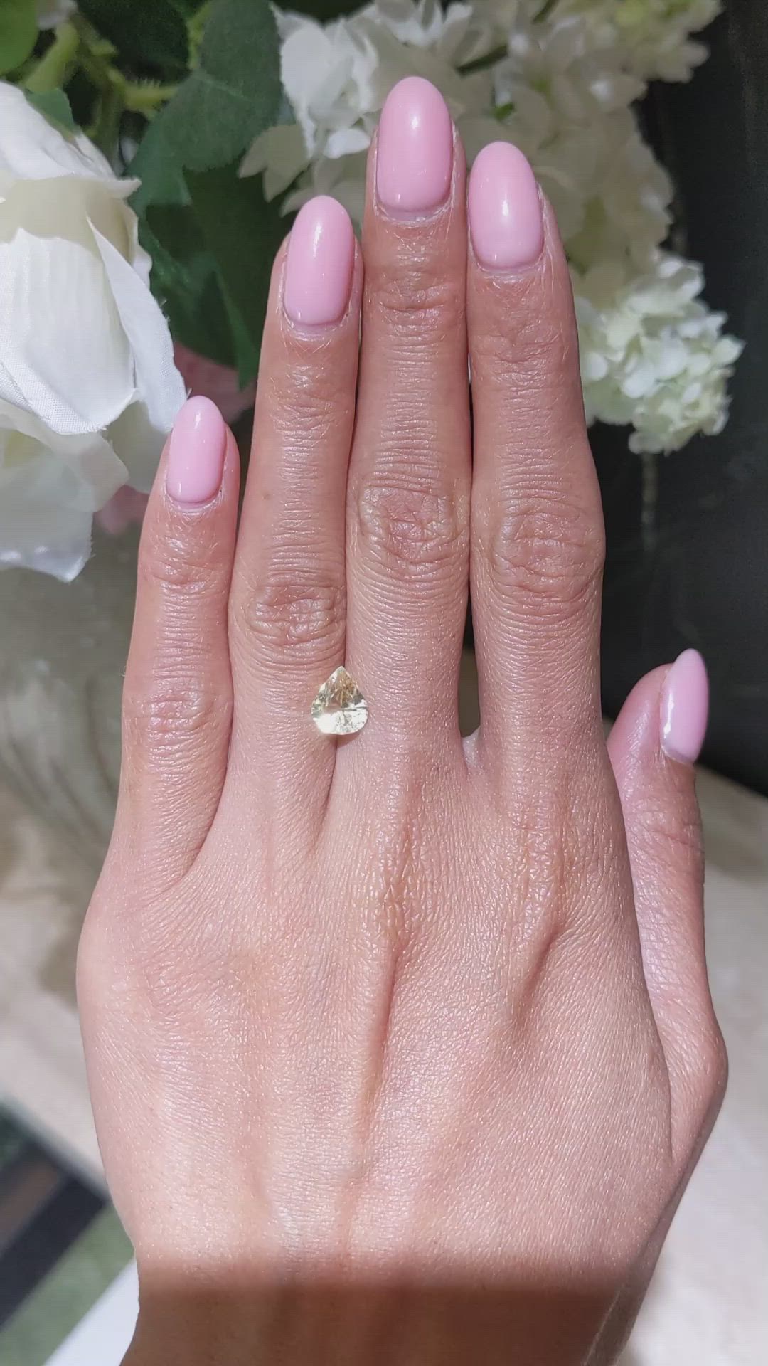 2.29 Ct. Yellow Sapphire from Ceylon (Sri Lanka) Size Video