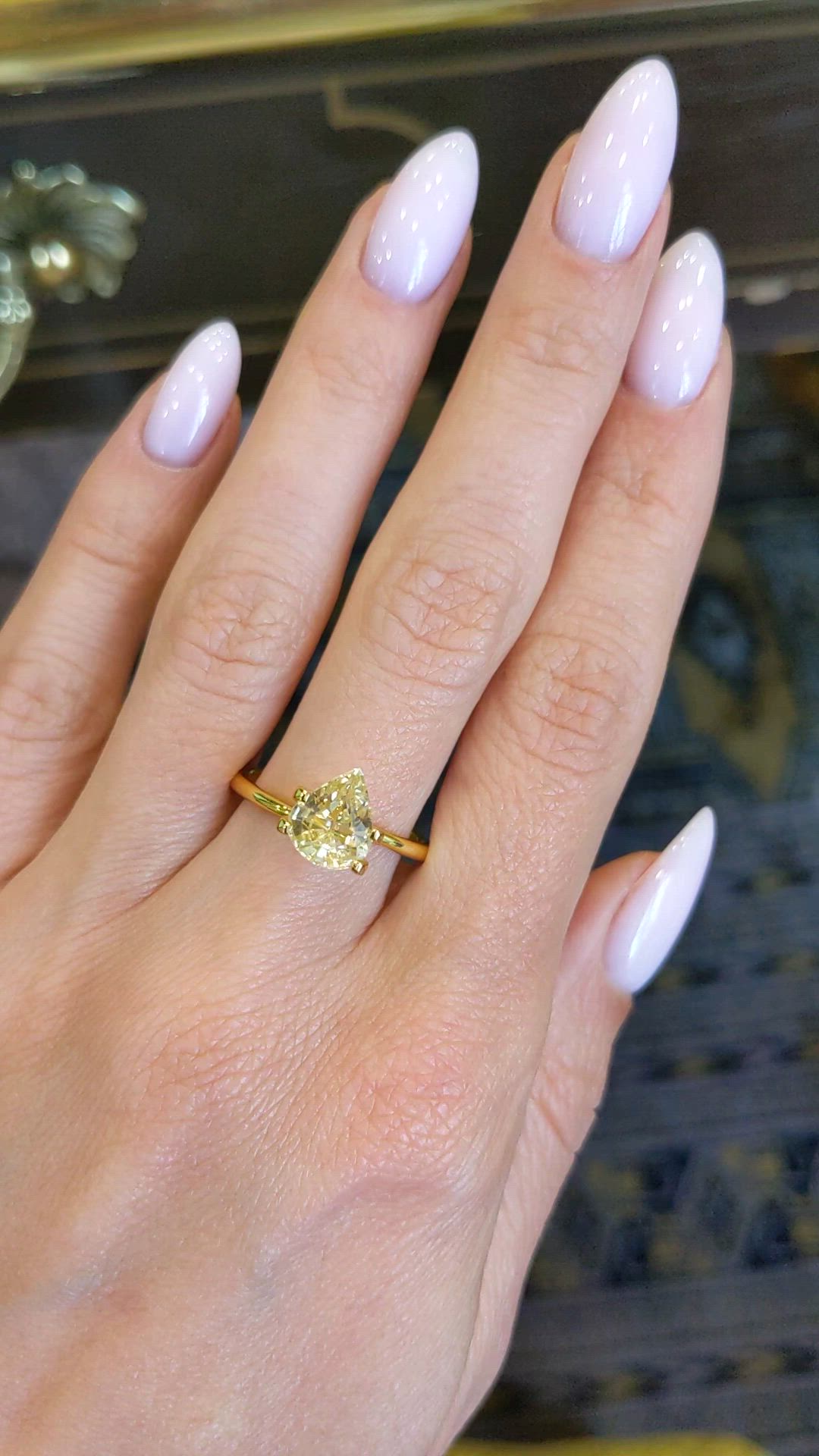2.29 Ct. Yellow Sapphire from Ceylon (Sri Lanka) Size Video