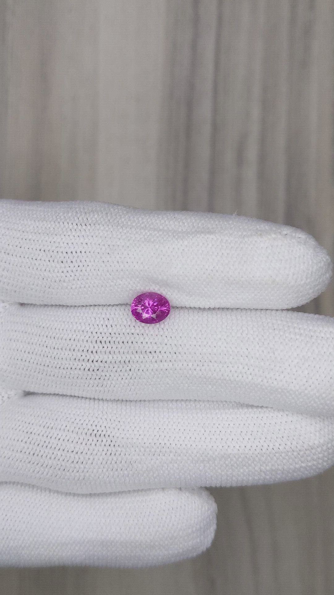 1.31 Ct. Sapphire from Ceylon (Sri Lanka) Size Video