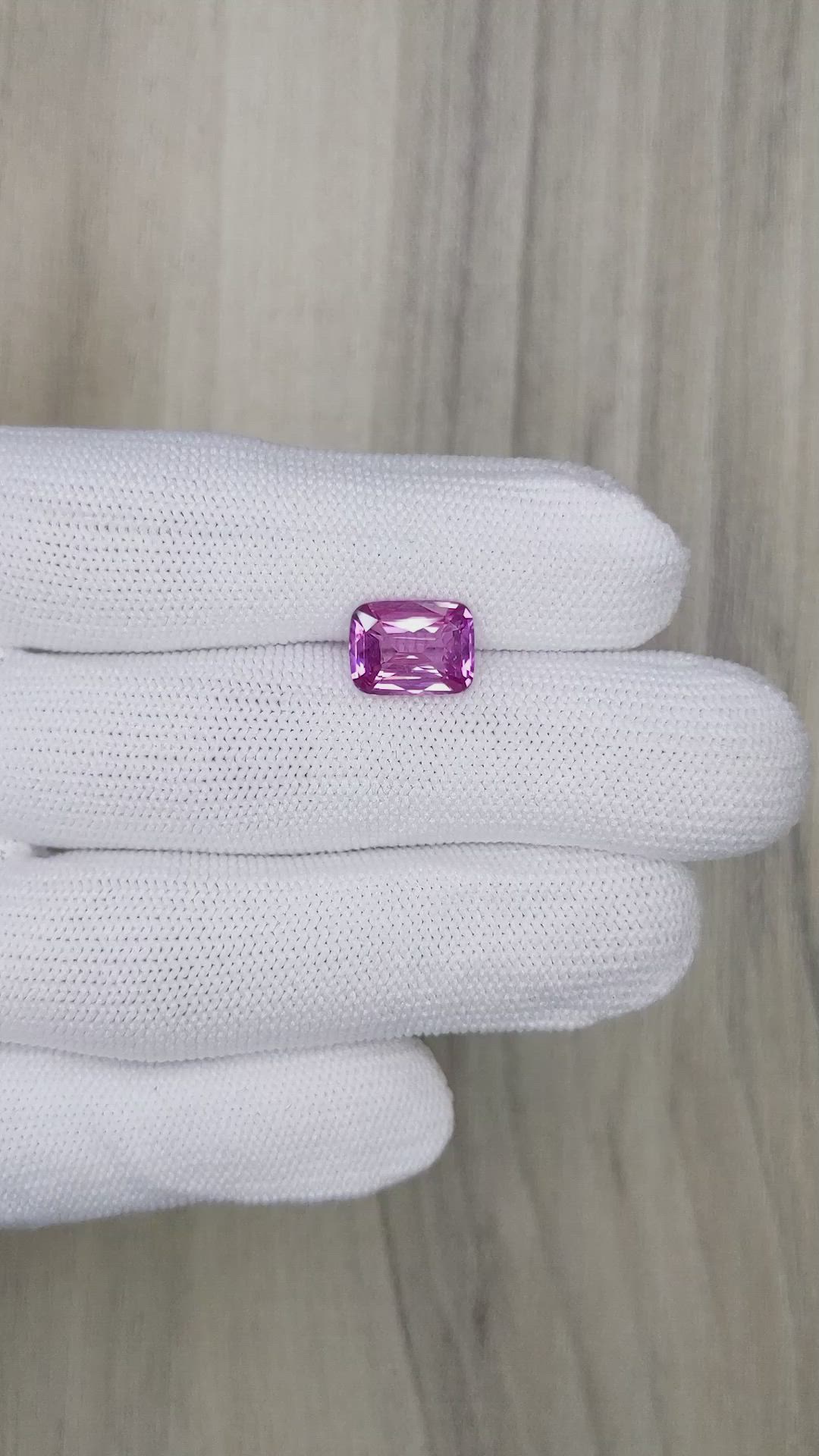 4.04 Ct. Purplish Pink Sapphire from Ceylon (Sri Lanka) Size Video