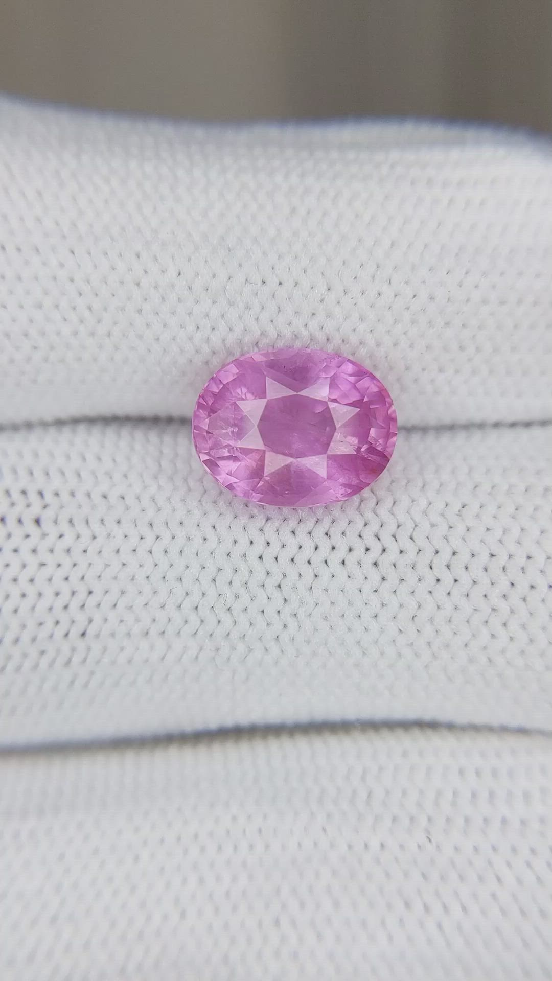 4.13 Ct. Pink Sapphire from Ceylon (Sri Lanka) Size Video
